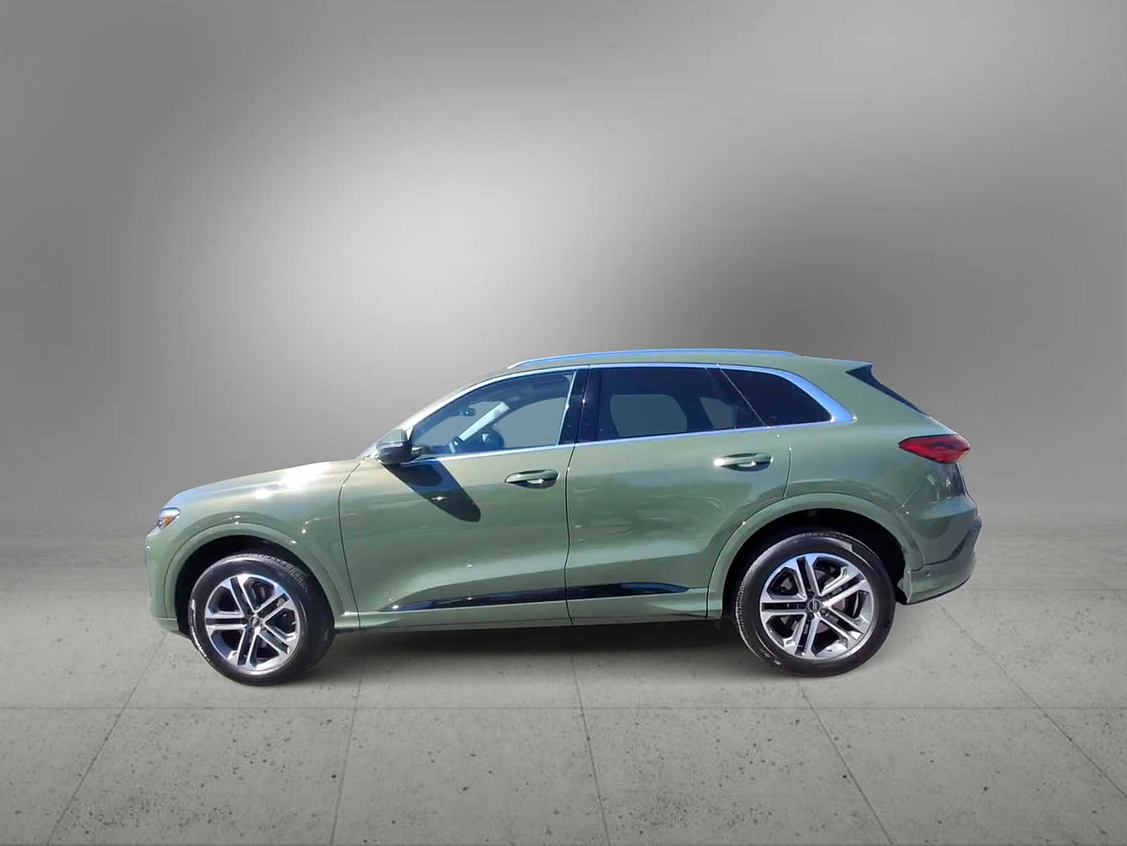Thumbnail: 2025 Audi Q5 - 4