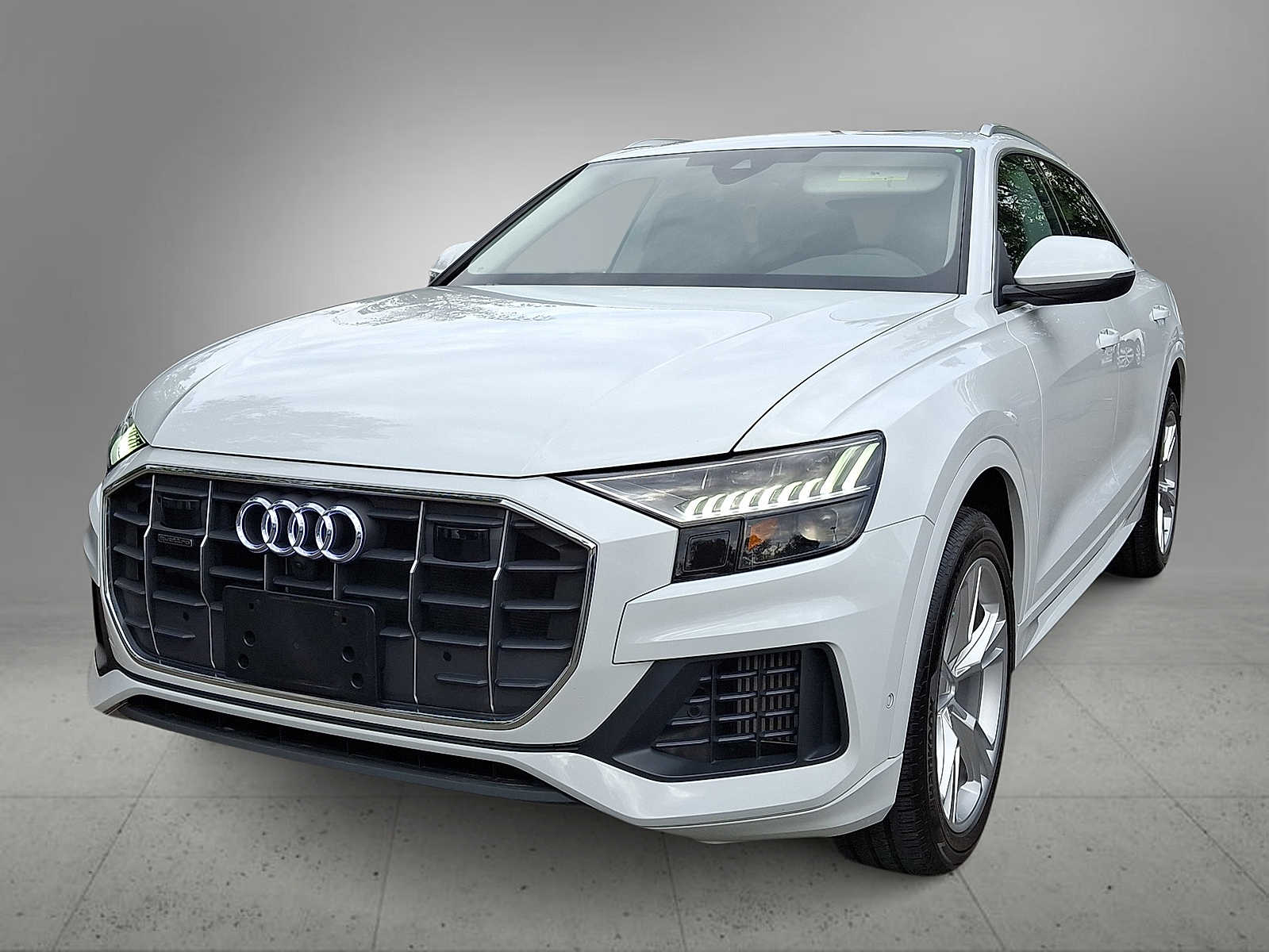 2023 Audi Q8 Premium