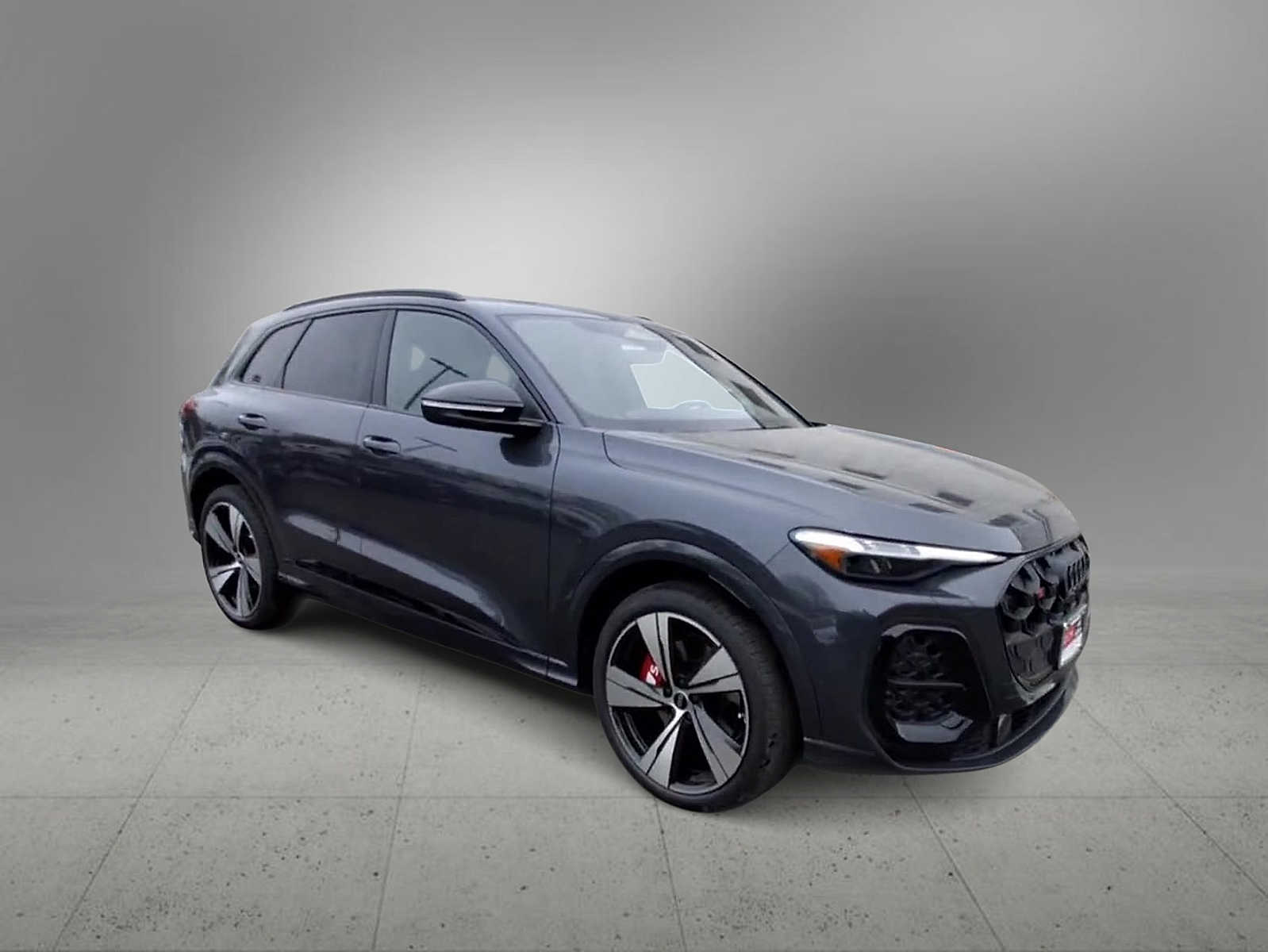 Thumbnail: 2025 Audi SQ5 - 2