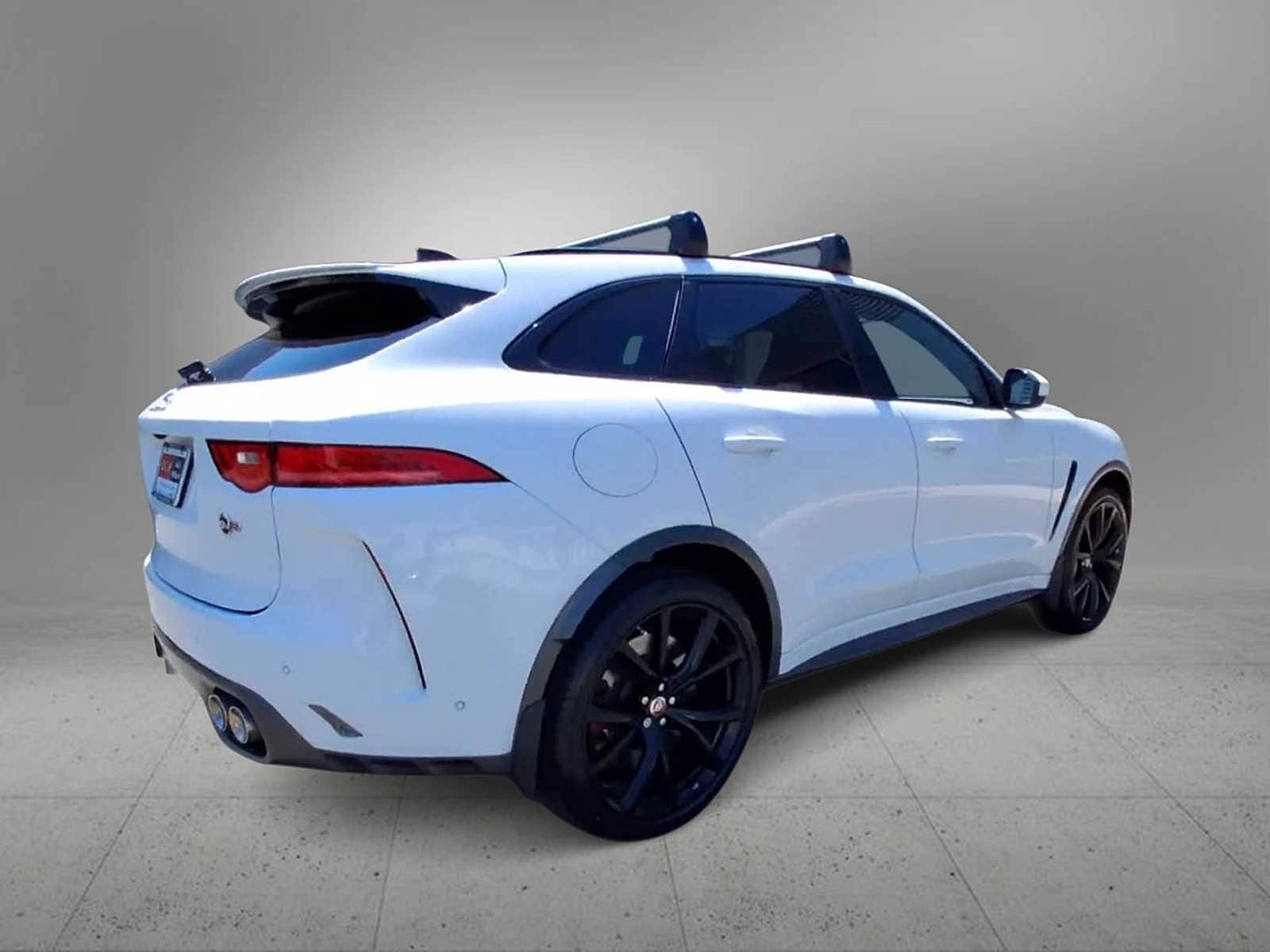 Thumbnail: 2020 Jaguar F-Pace - 8