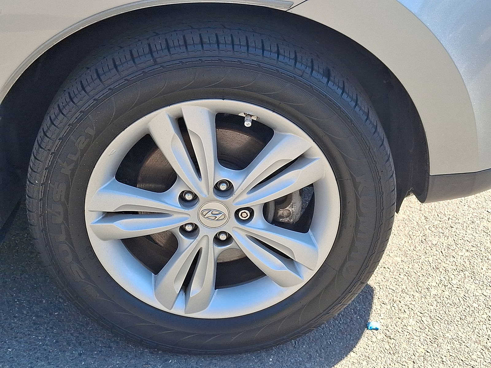 Thumbnail: 2013 Hyundai Tucson - 27