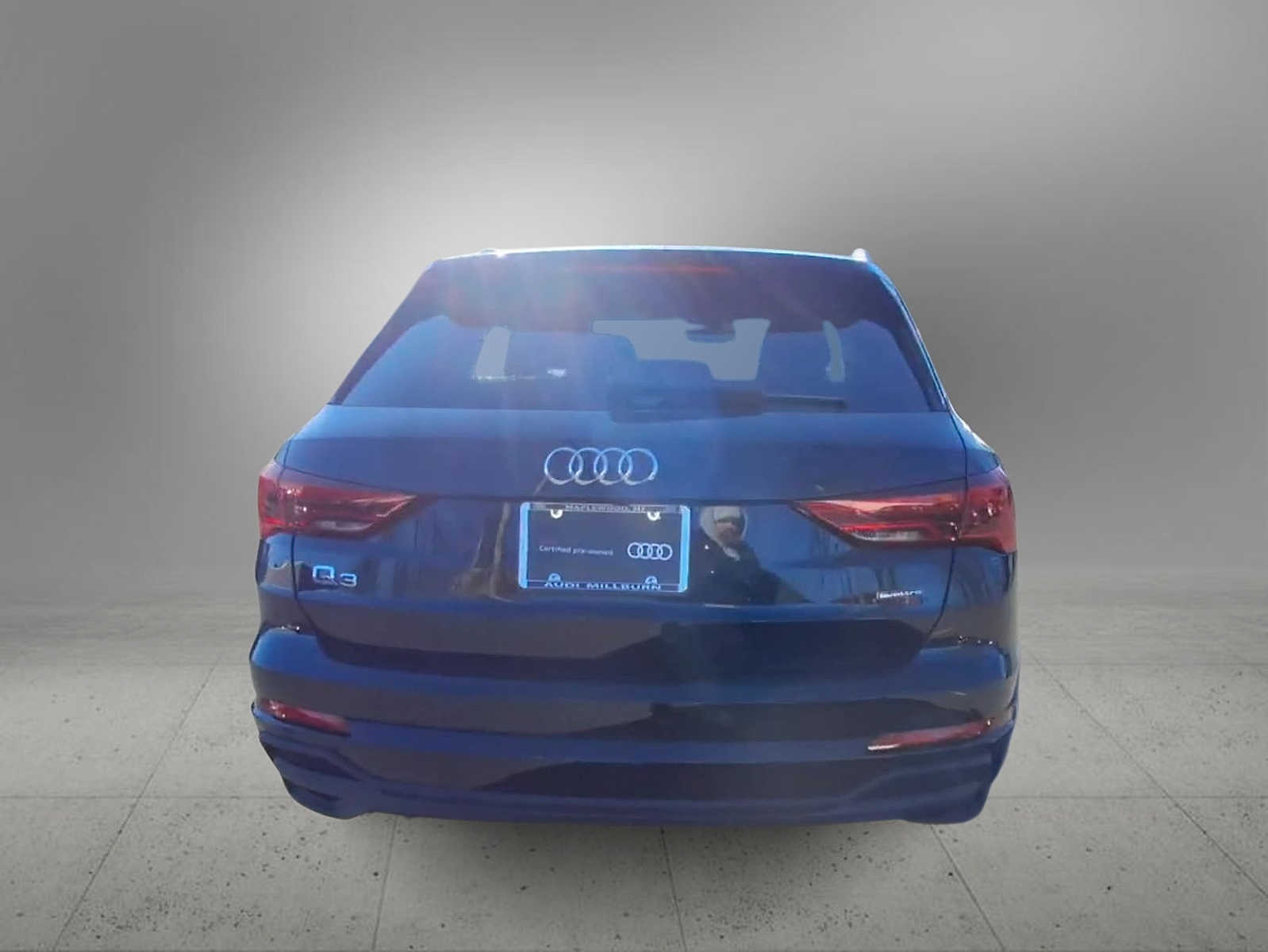 Thumbnail: 2025 Audi Q3 - 7