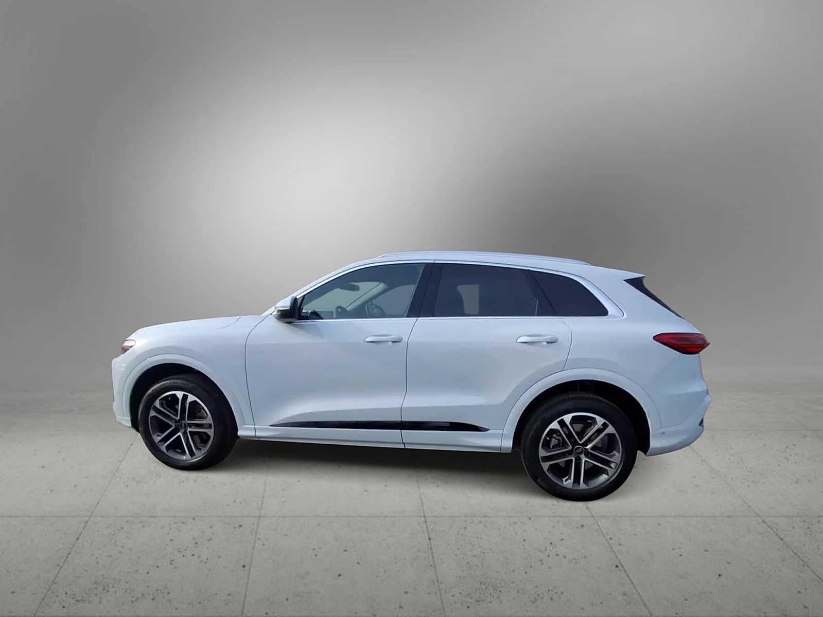 Thumbnail: 2025 Audi Q5 - 5