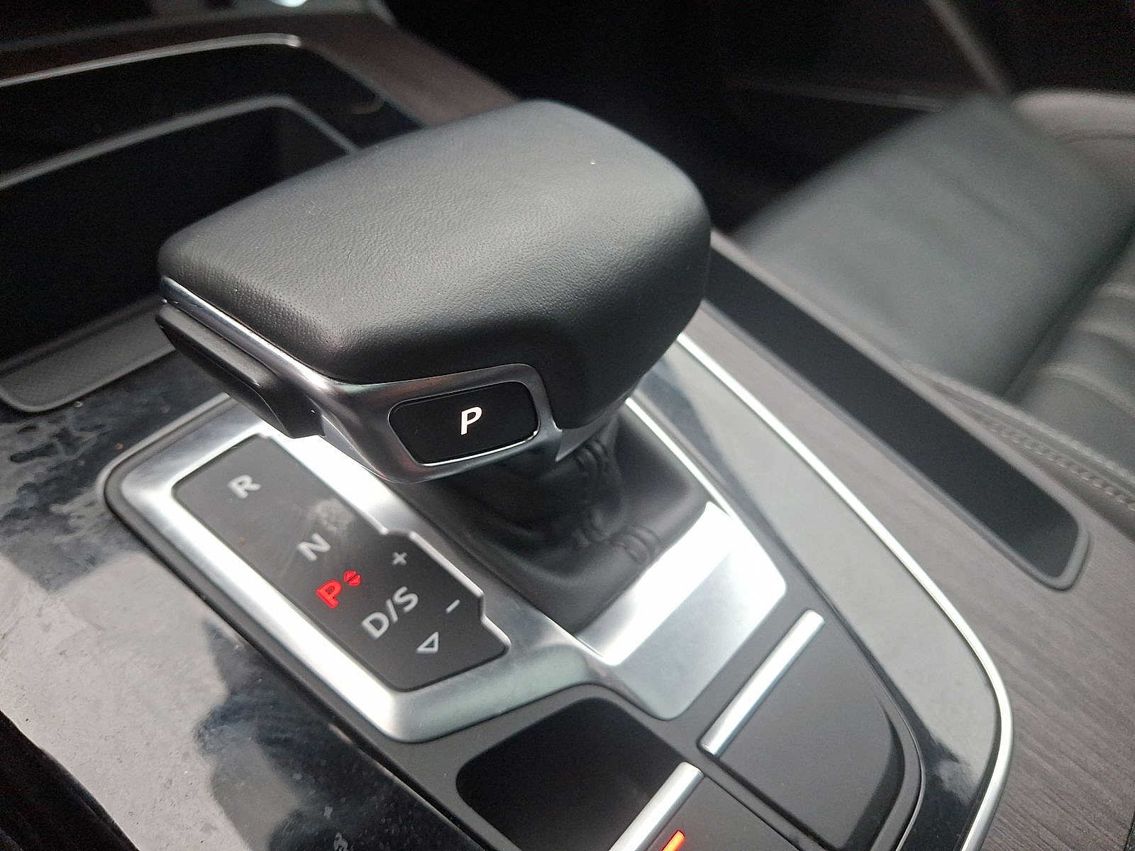 Thumbnail: 2023 Audi Q5 - 12