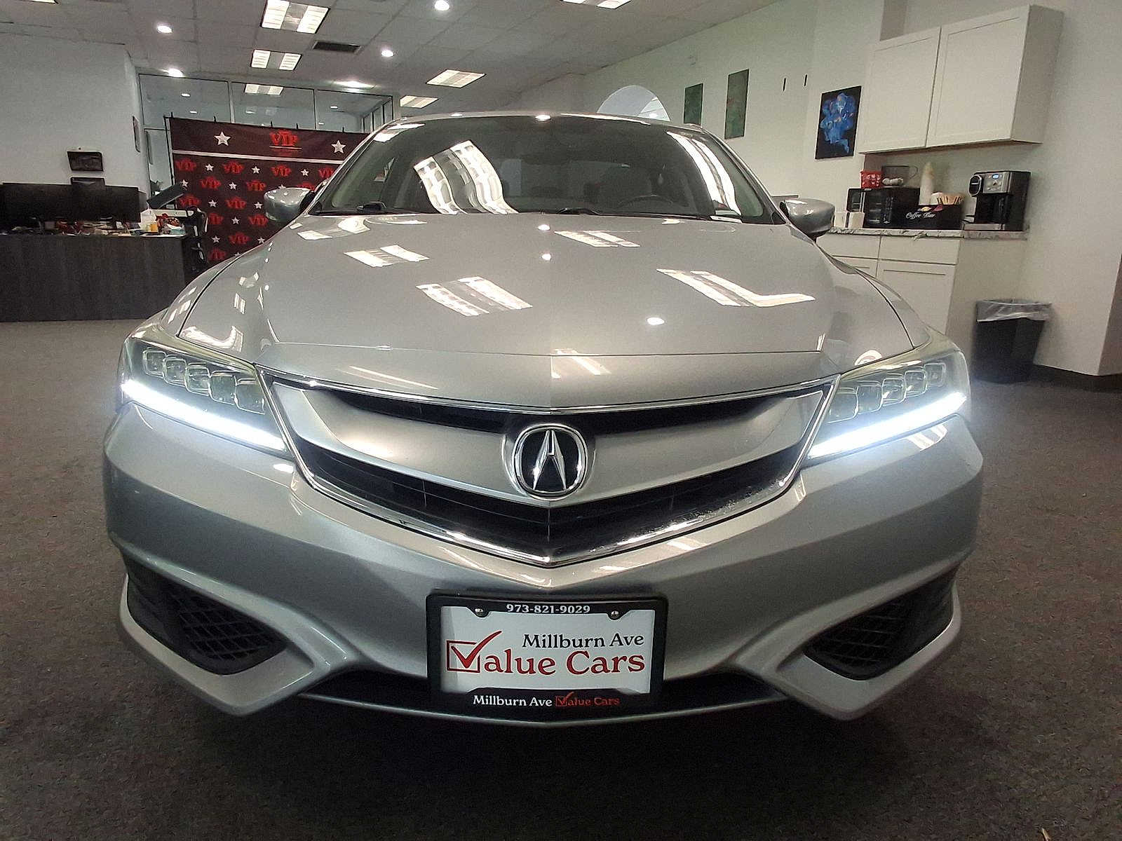 Thumbnail: 2018 Acura ILX - 23
