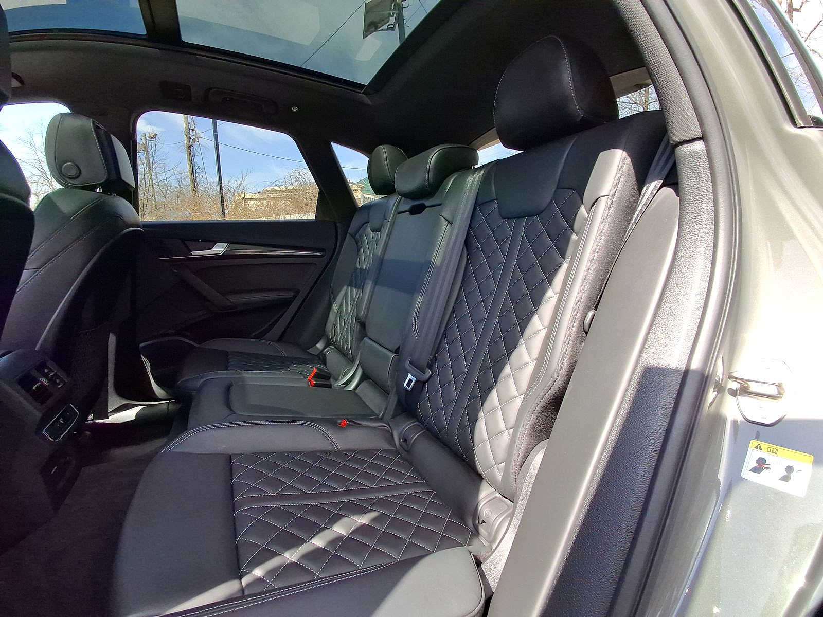 Thumbnail: 2023 Audi SQ5 - 20