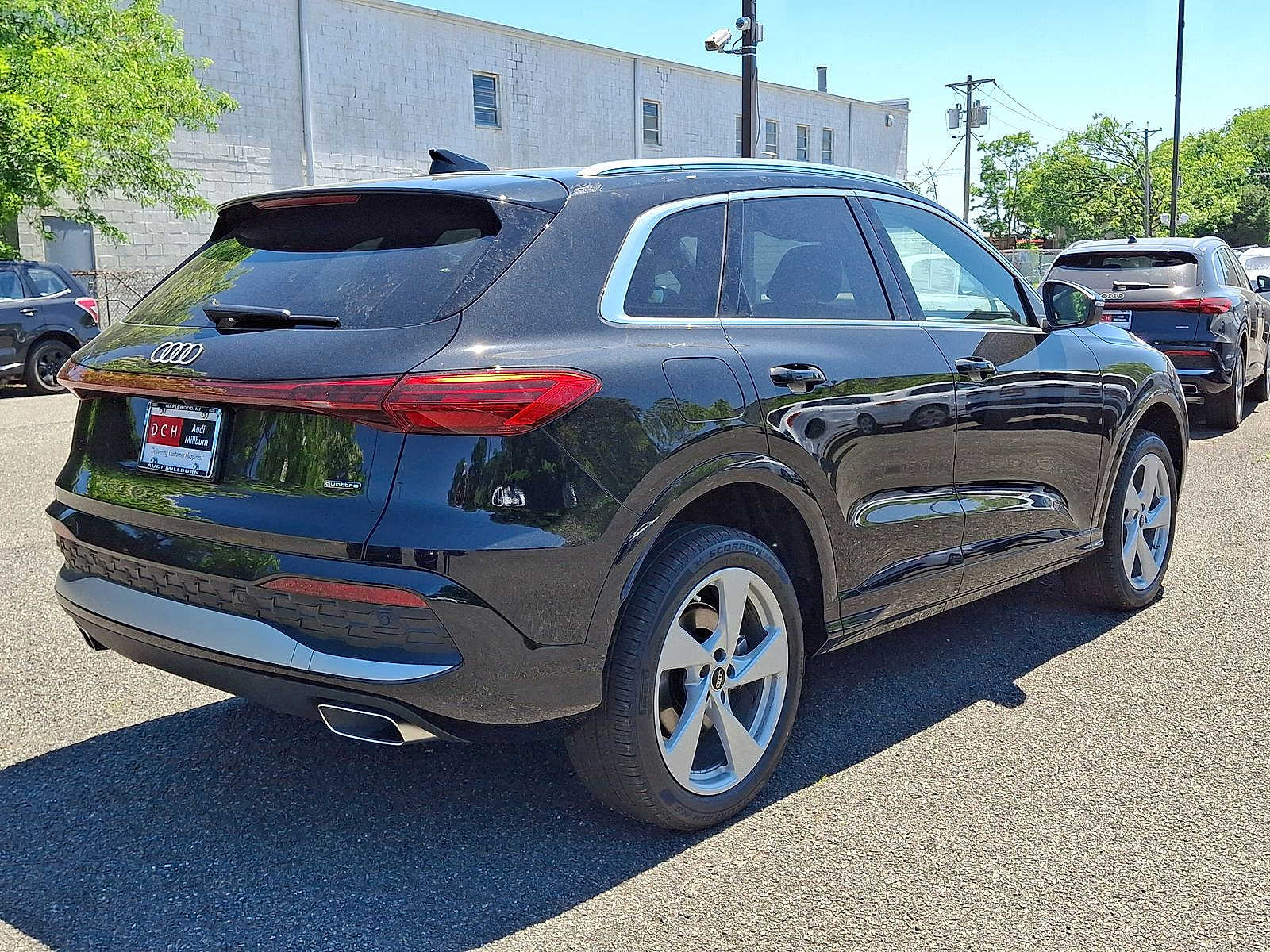 Thumbnail: 2026 Audi Q5 - 16