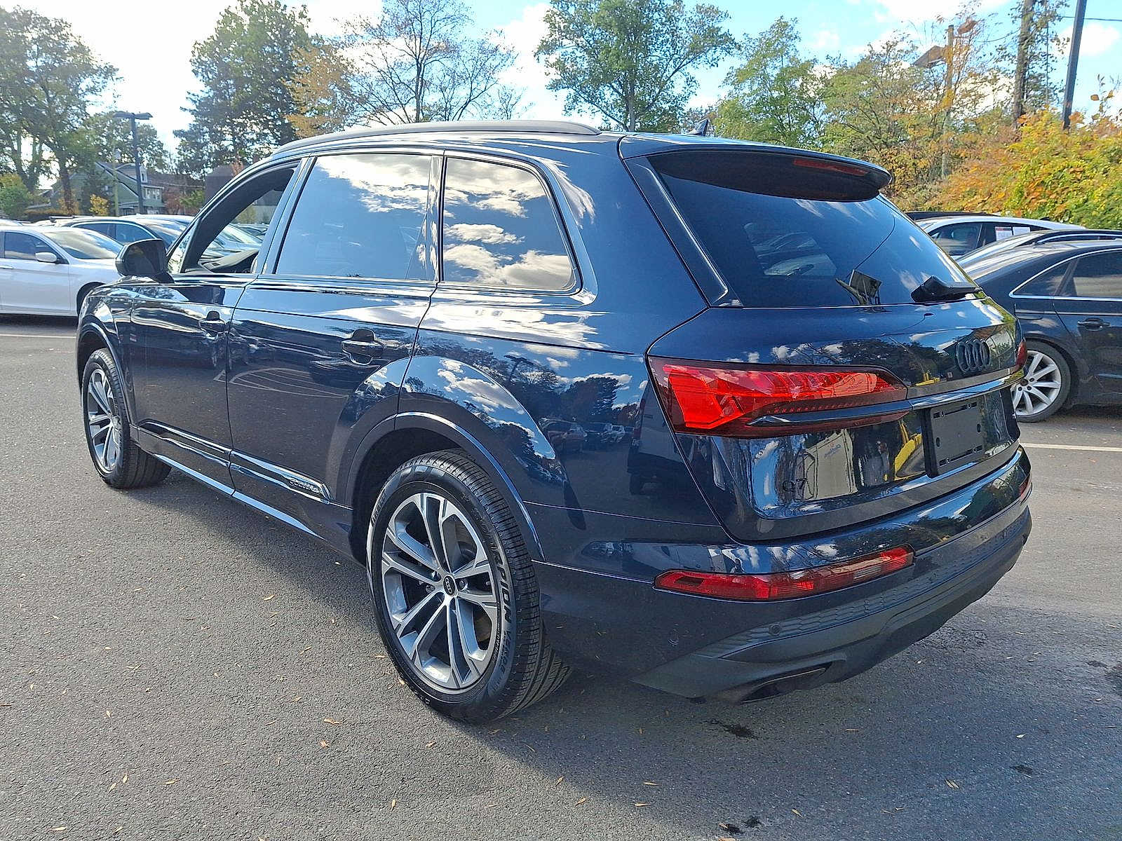 Thumbnail: 2025 Audi Q7 - 22