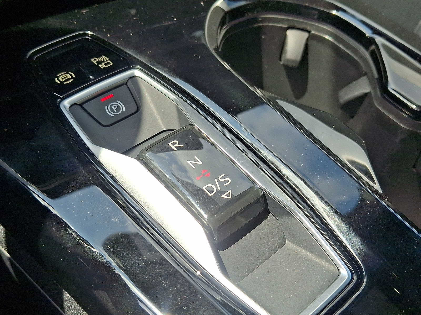 Thumbnail: 2025 Audi Q5 - 14