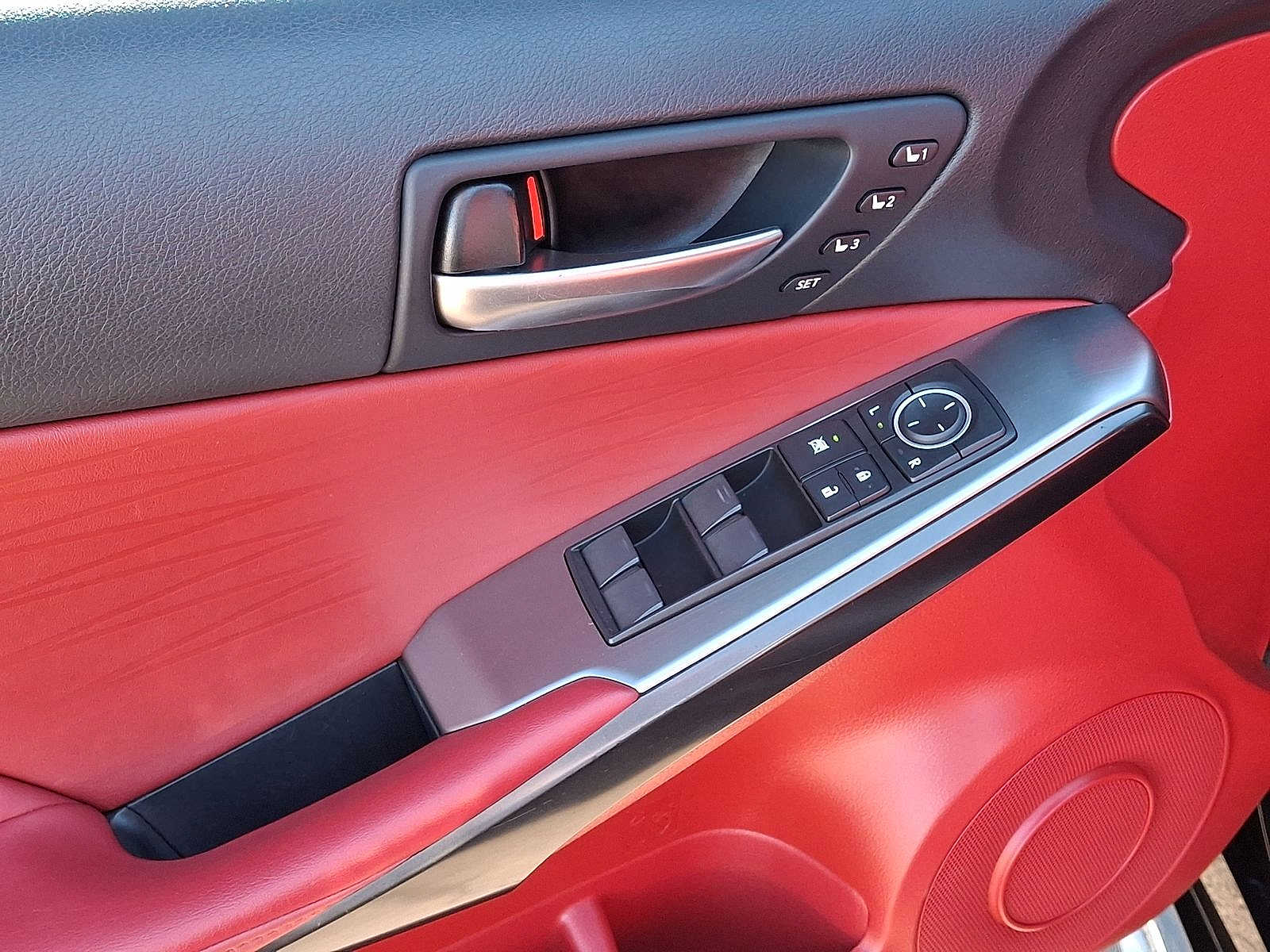 Thumbnail: 2023 Lexus IS - 10