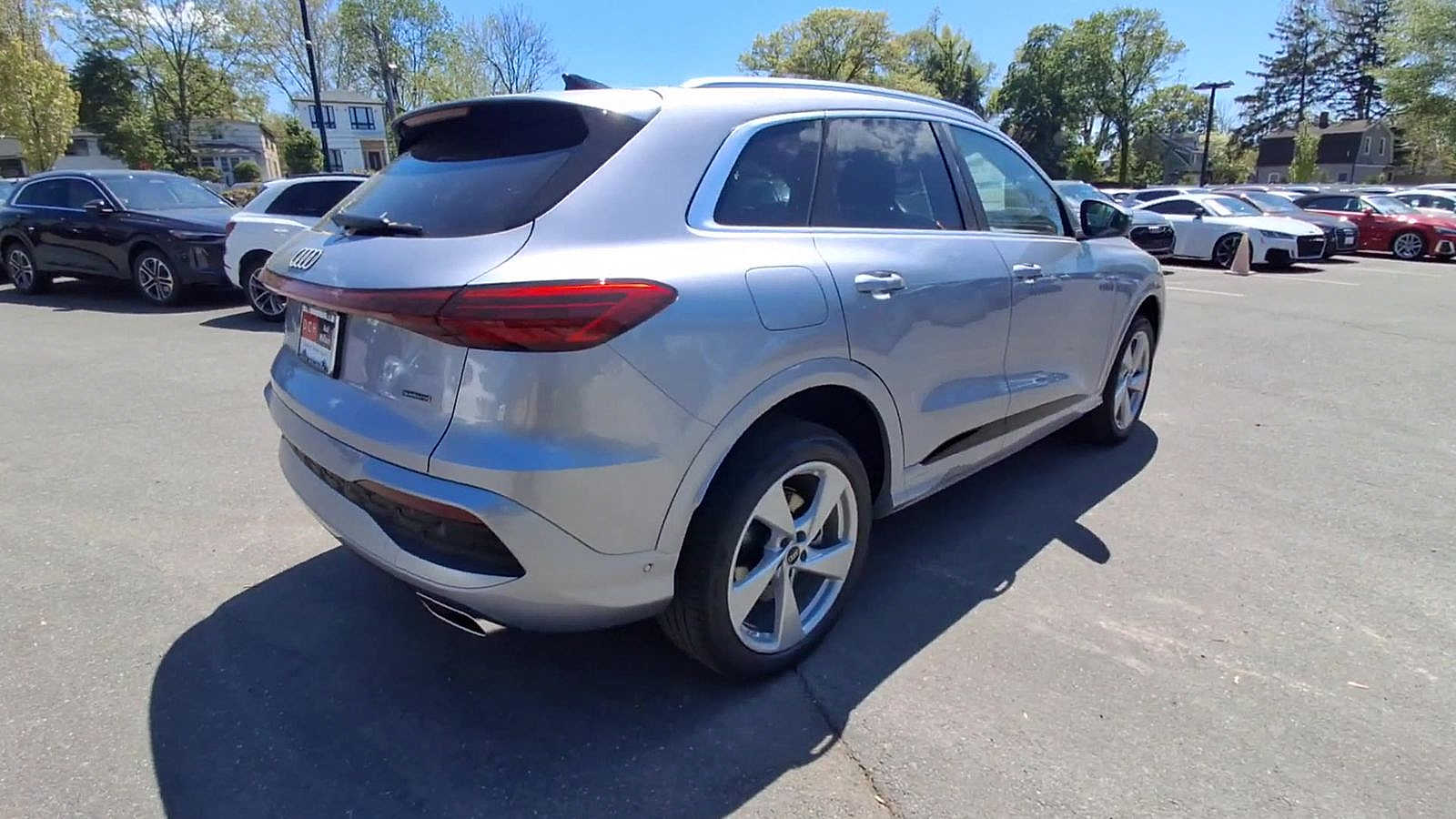 Thumbnail: 2026 Audi Q5 - 8