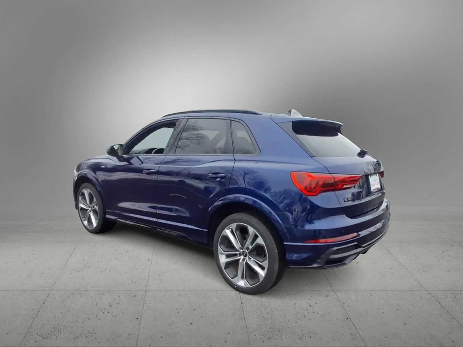 Thumbnail: 2022 Audi Q3 - 5