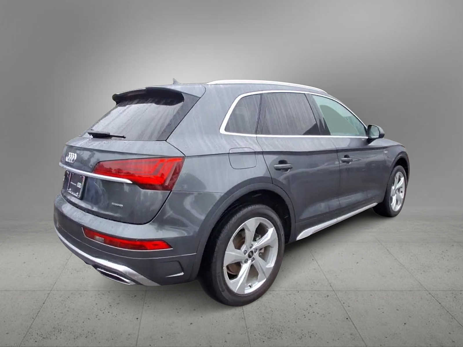 Thumbnail: 2022 Audi Q5 - 8