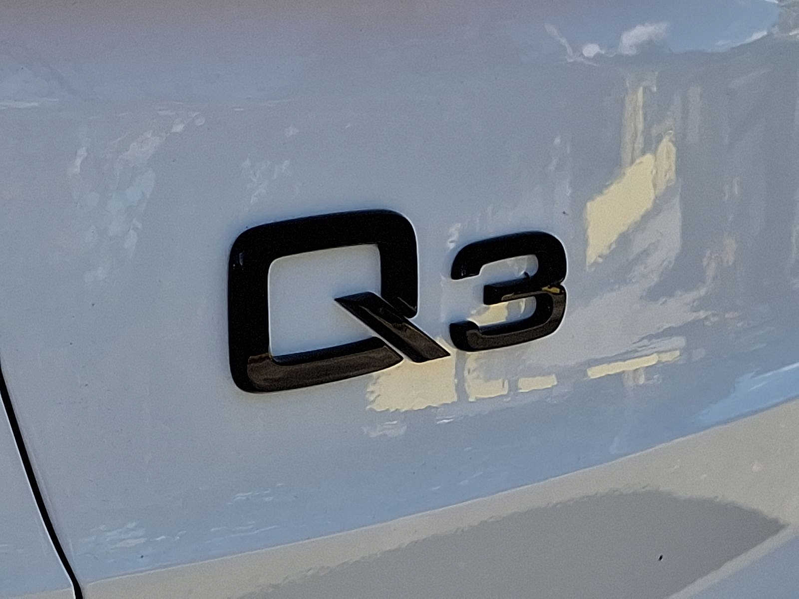 Thumbnail: 2025 Audi Q3 - 17