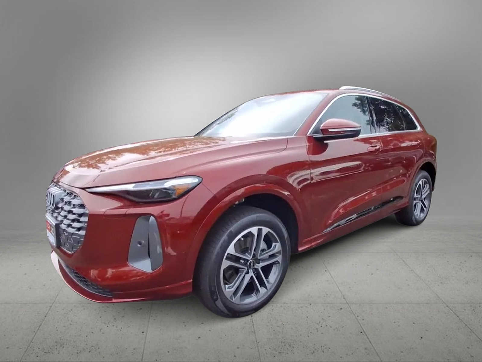 Thumbnail: 2025 Audi Q5 - 4