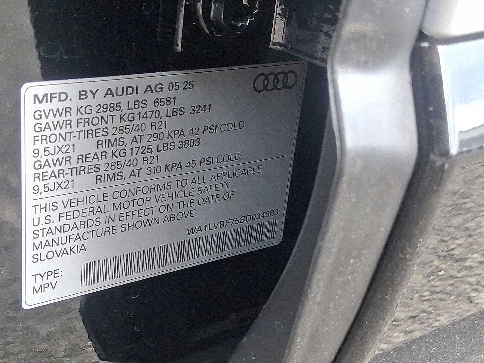 Thumbnail: 2025 Audi Q7 - 16
