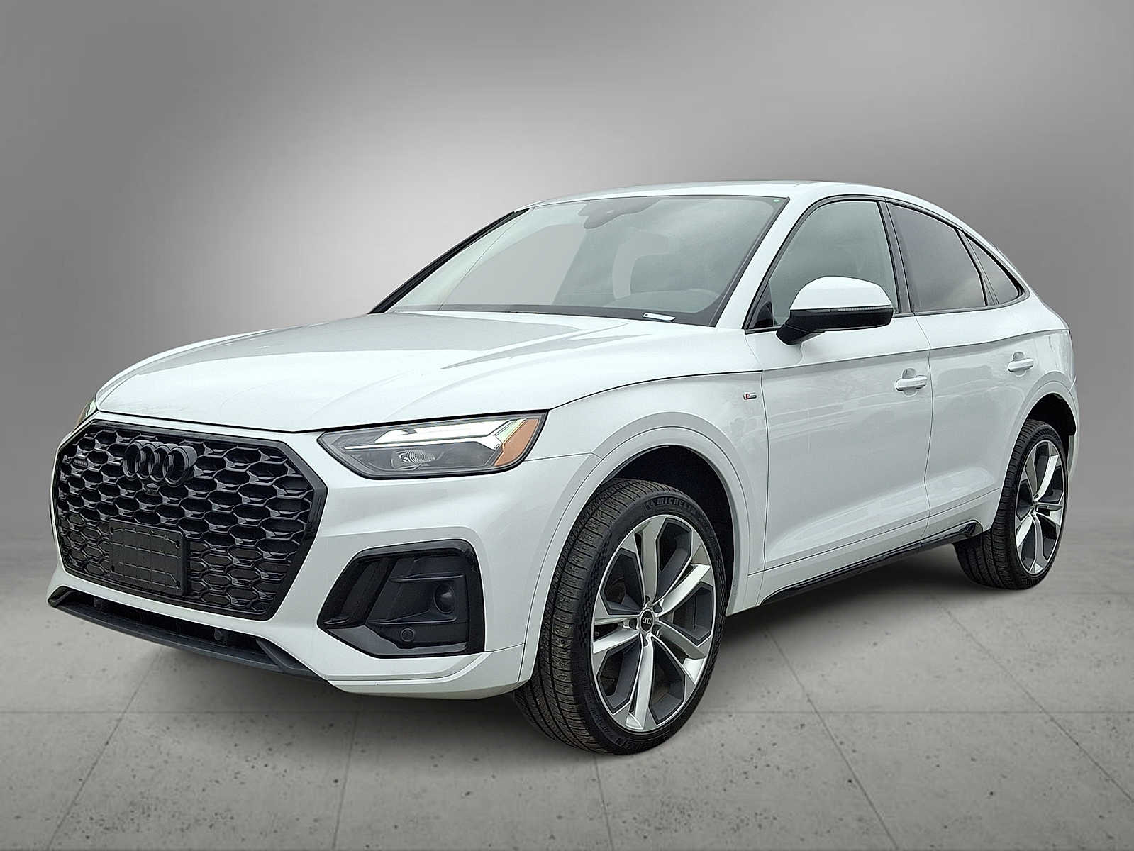 Thumbnail: 2022 Audi Q5 - 1
