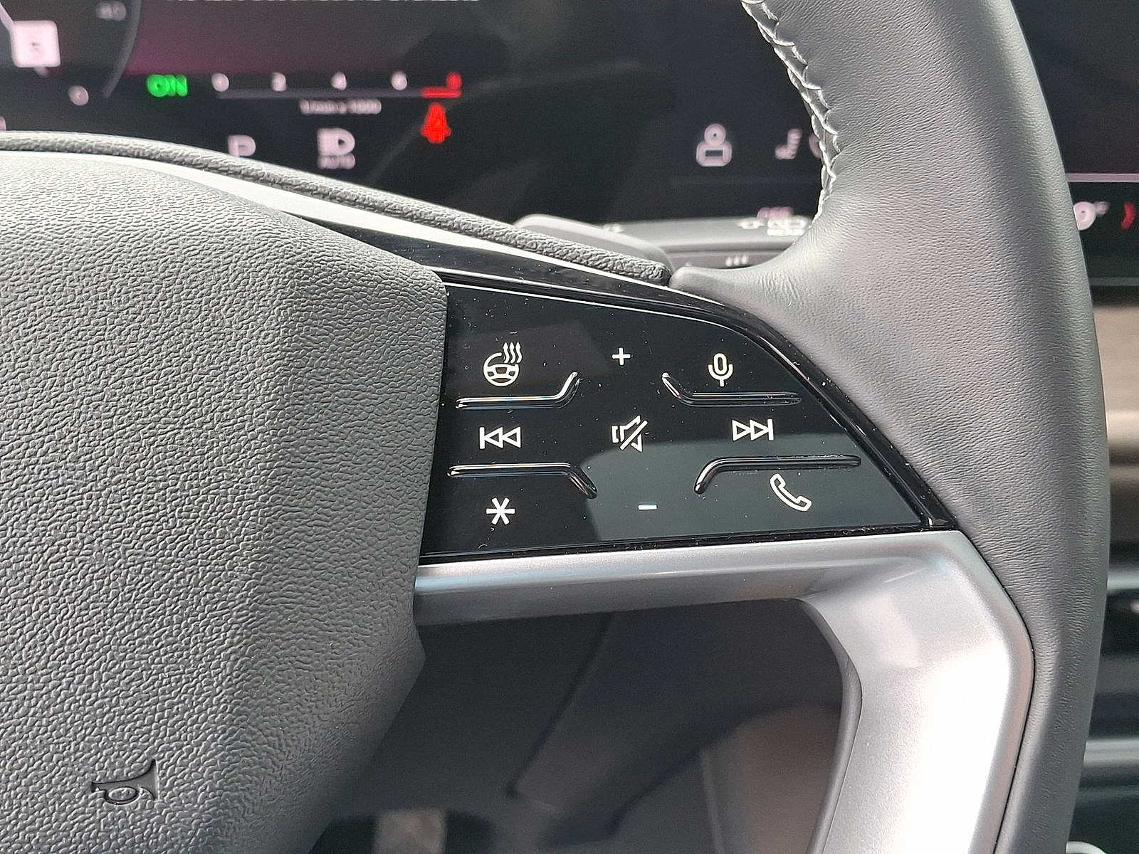 Thumbnail: 2025 Audi Q5 - 18