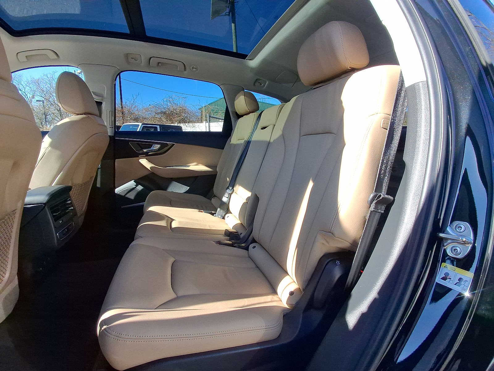 Thumbnail: 2023 Audi Q7 - 20