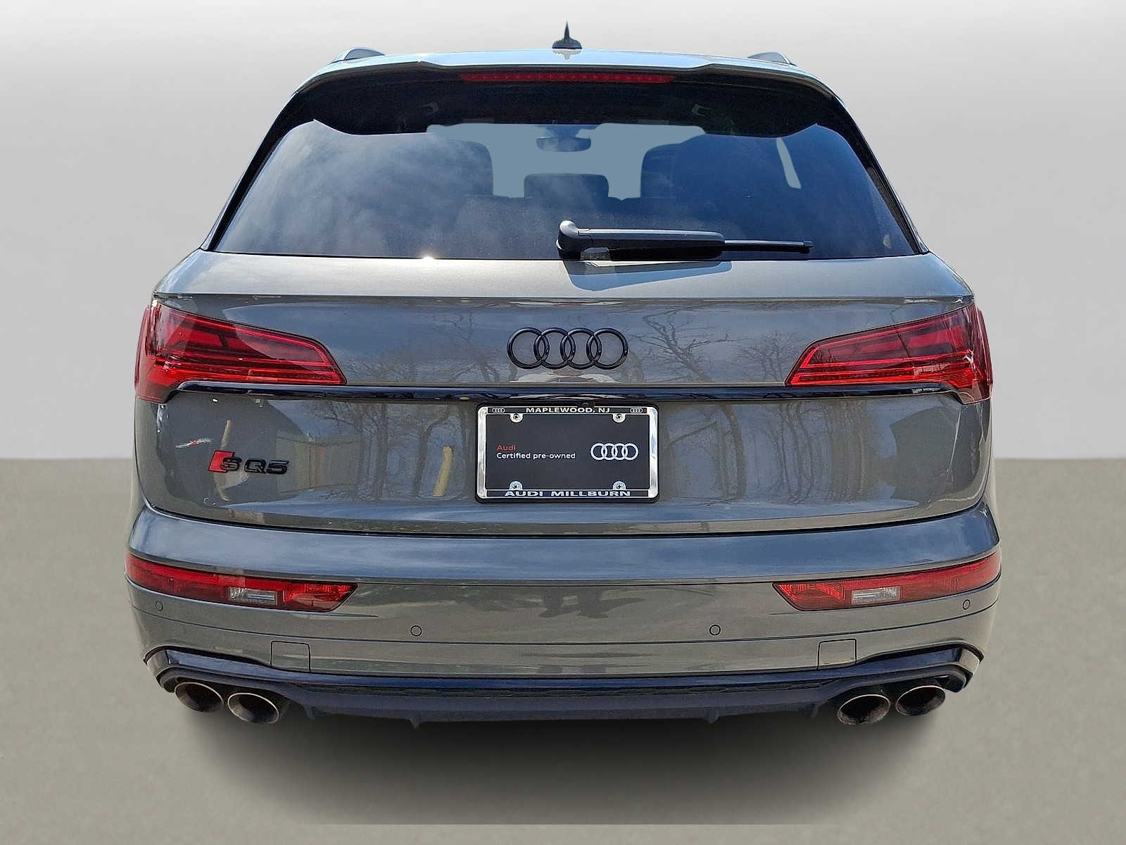 Thumbnail: 2023 Audi SQ5 - 23