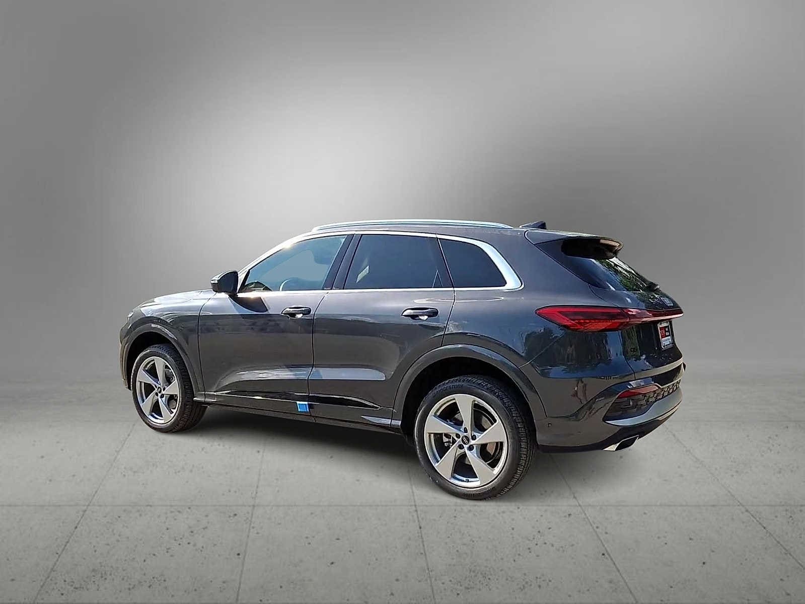 Thumbnail: 2025 Audi Q5 - 8