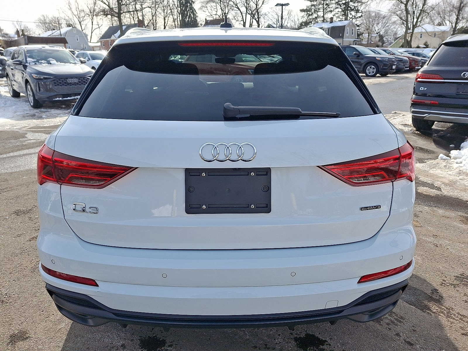 Thumbnail: 2022 Audi Q3 - 18