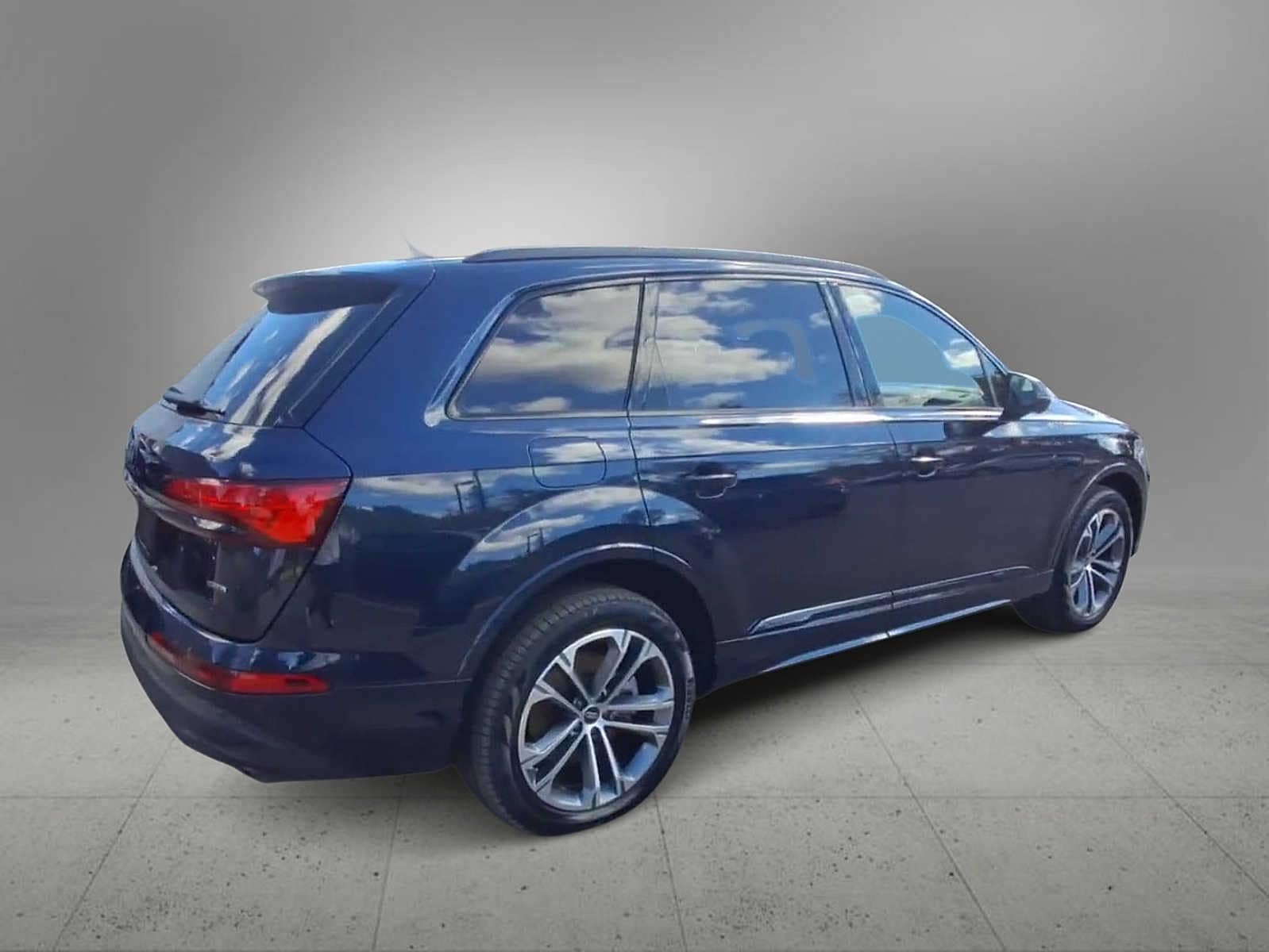 Thumbnail: 2025 Audi Q7 - 8