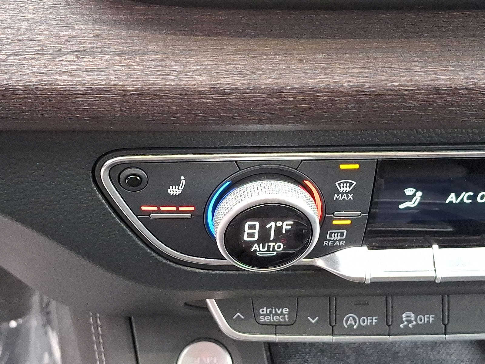 Thumbnail: 2022 Audi Q5 - 19