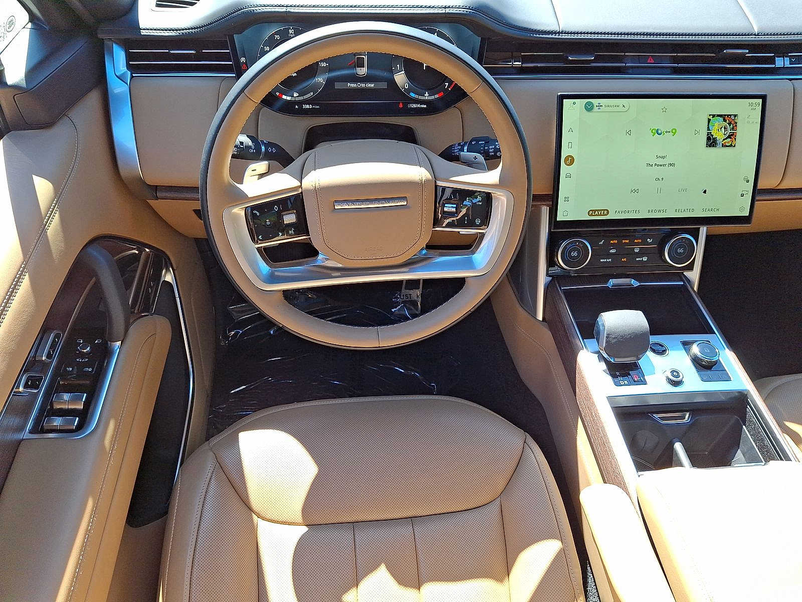 Thumbnail: 2023 Land Rover Range Rover - 21