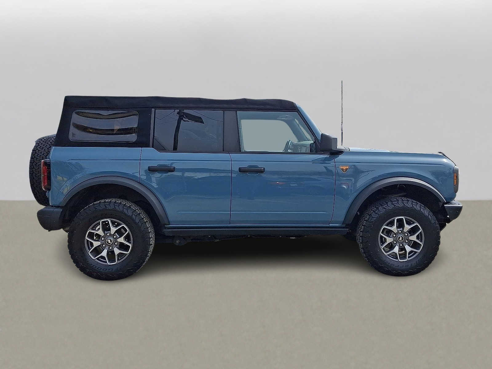 Thumbnail: 2021 Ford Bronco - 26