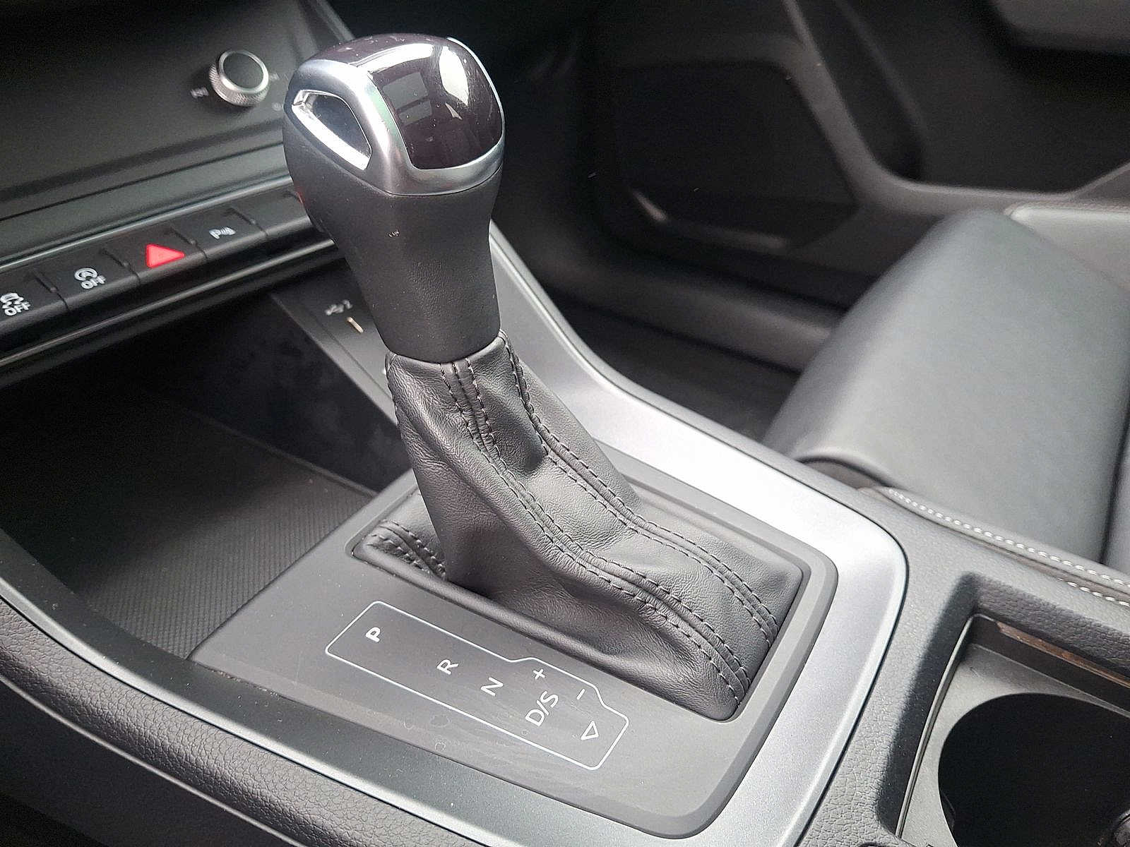 Thumbnail: 2022 Audi Q3 - 12