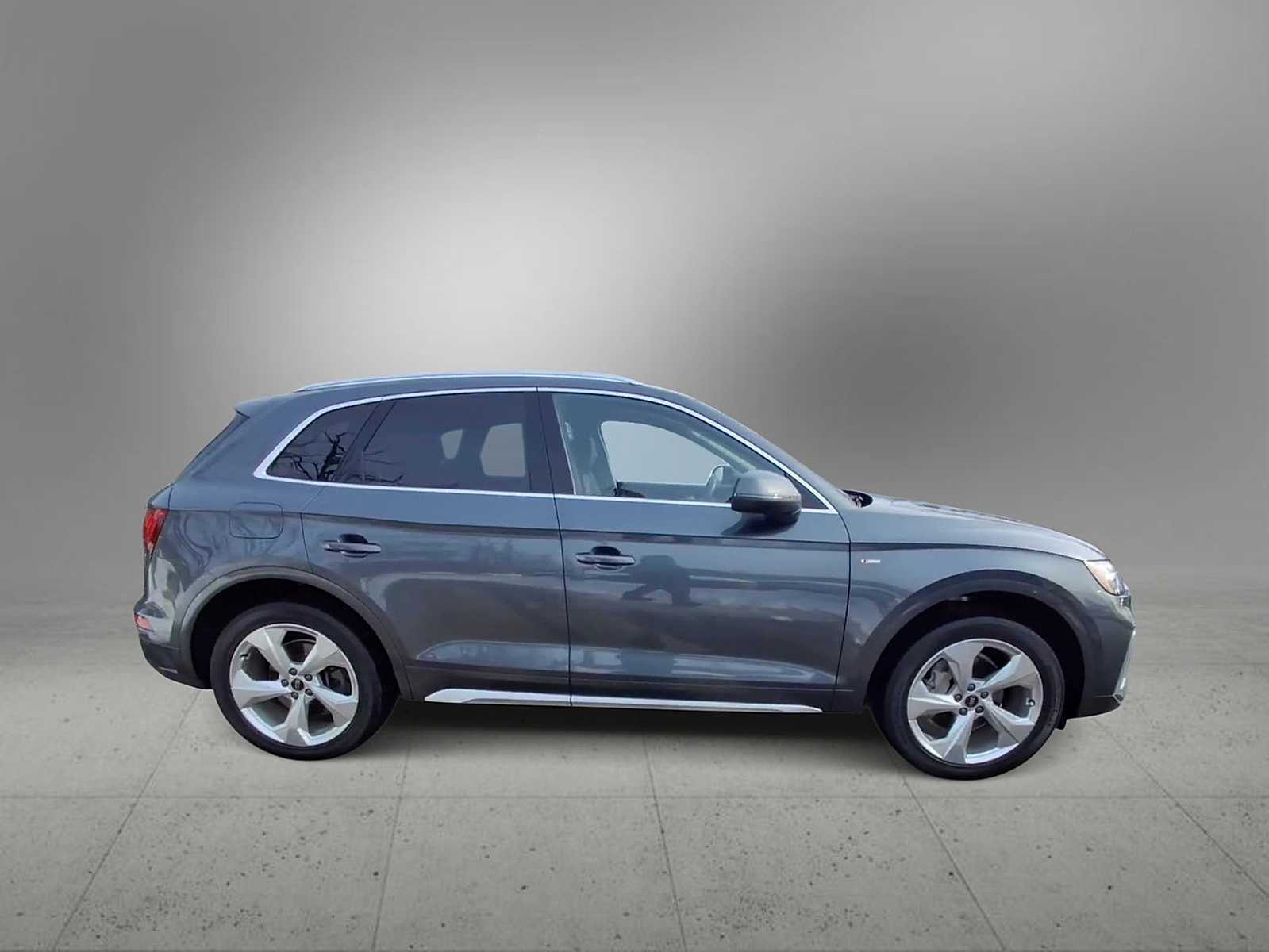 Thumbnail: 2023 Audi Q5 - 9