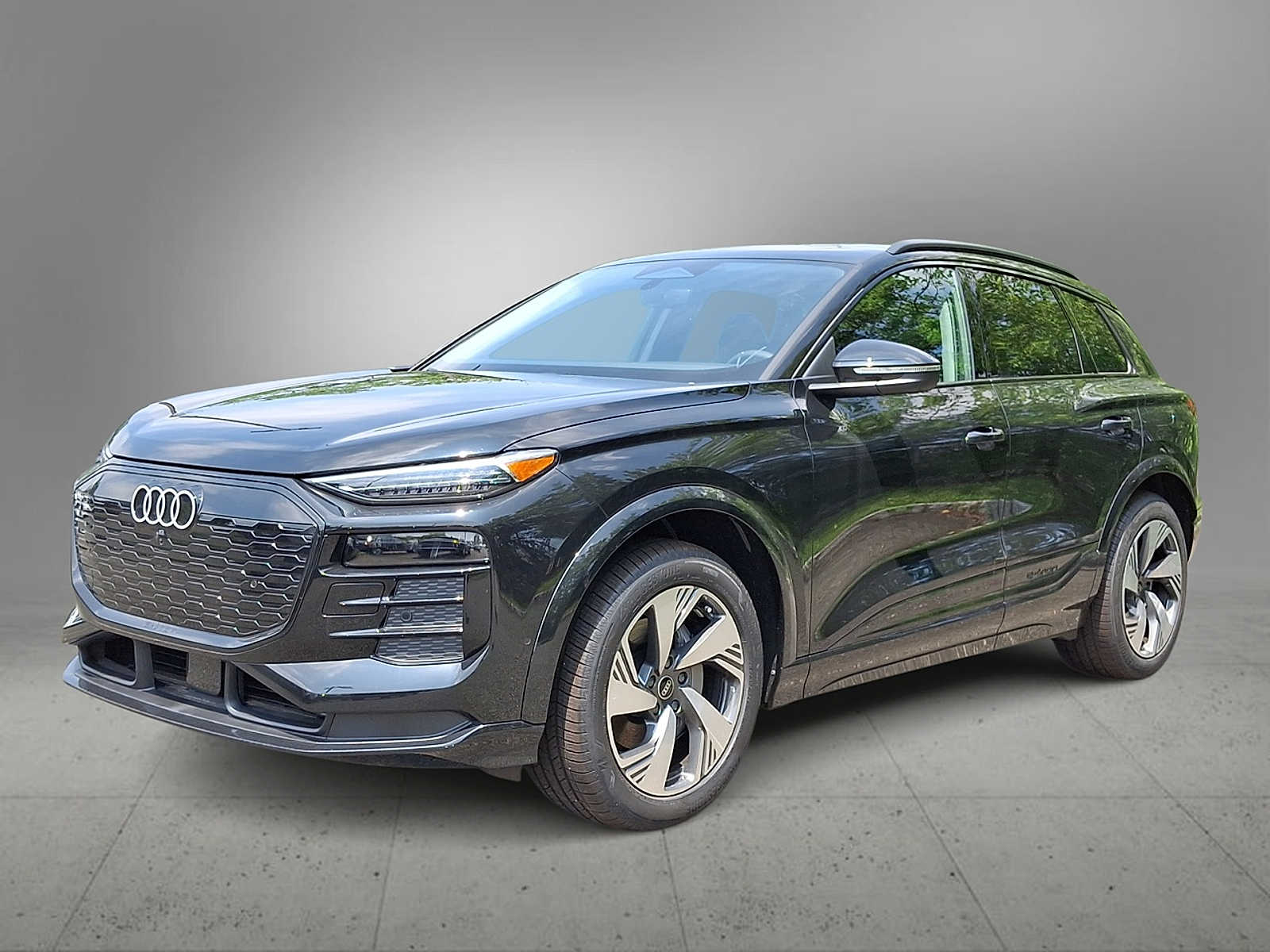 2025 Audi Q6 e-tron Premium Plus -
                  Maplewood, NJ