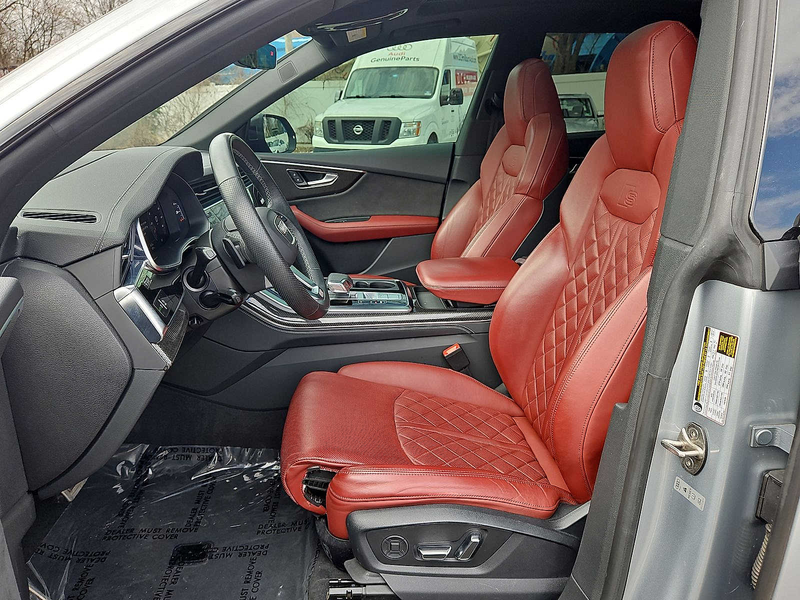 Thumbnail: 2023 Audi SQ8 - 11