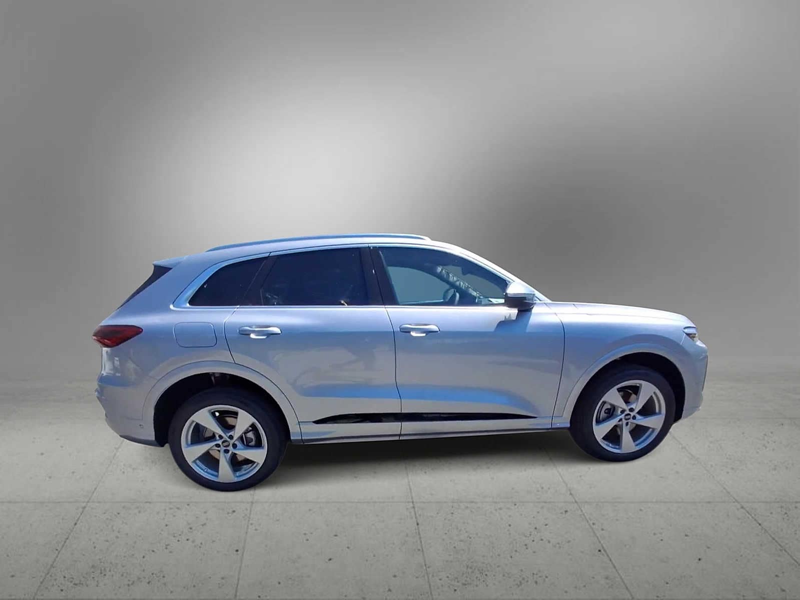 Thumbnail: 2026 Audi Q5 - 9