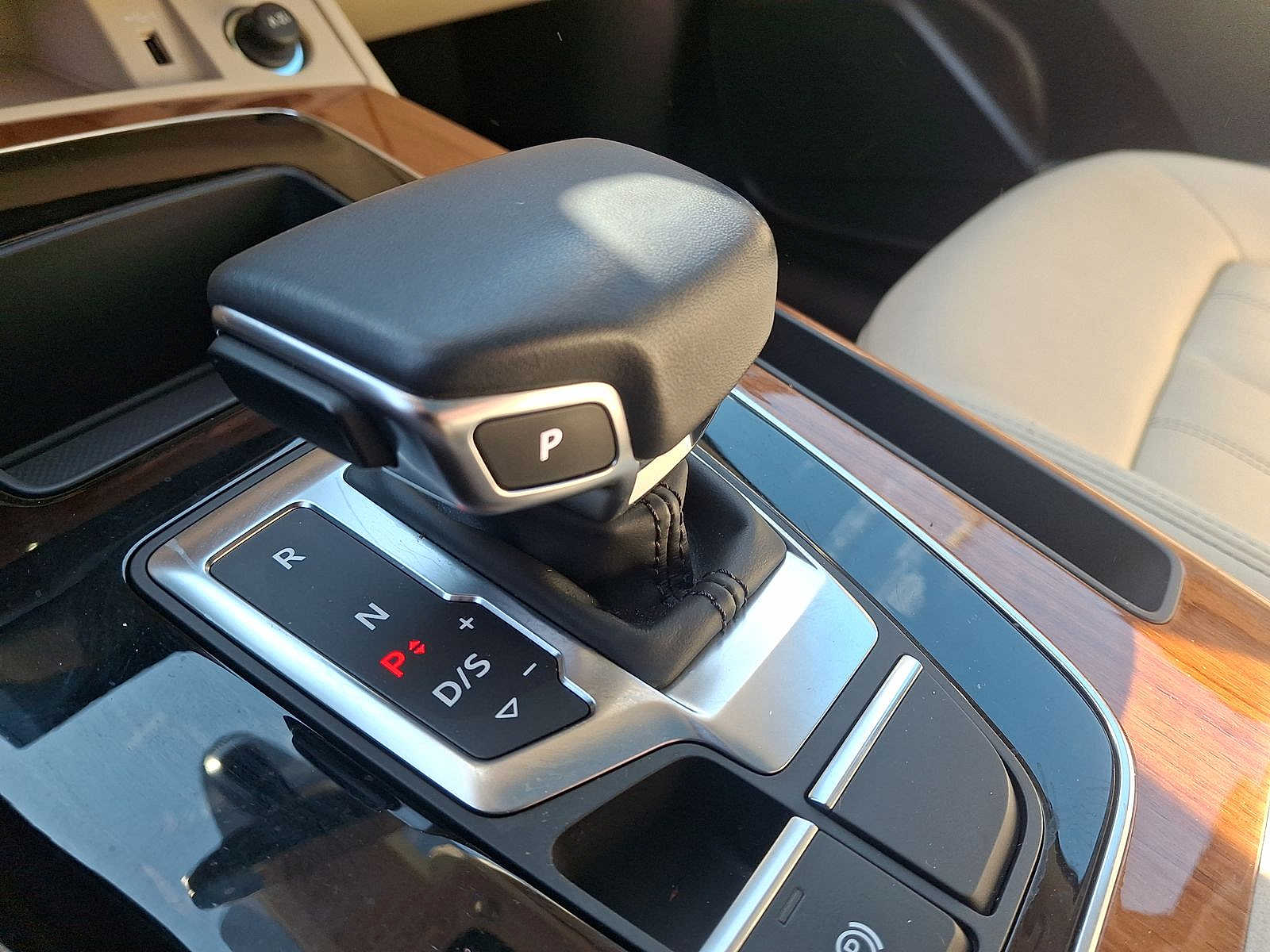 Thumbnail: 2023 Audi Q5 - 12