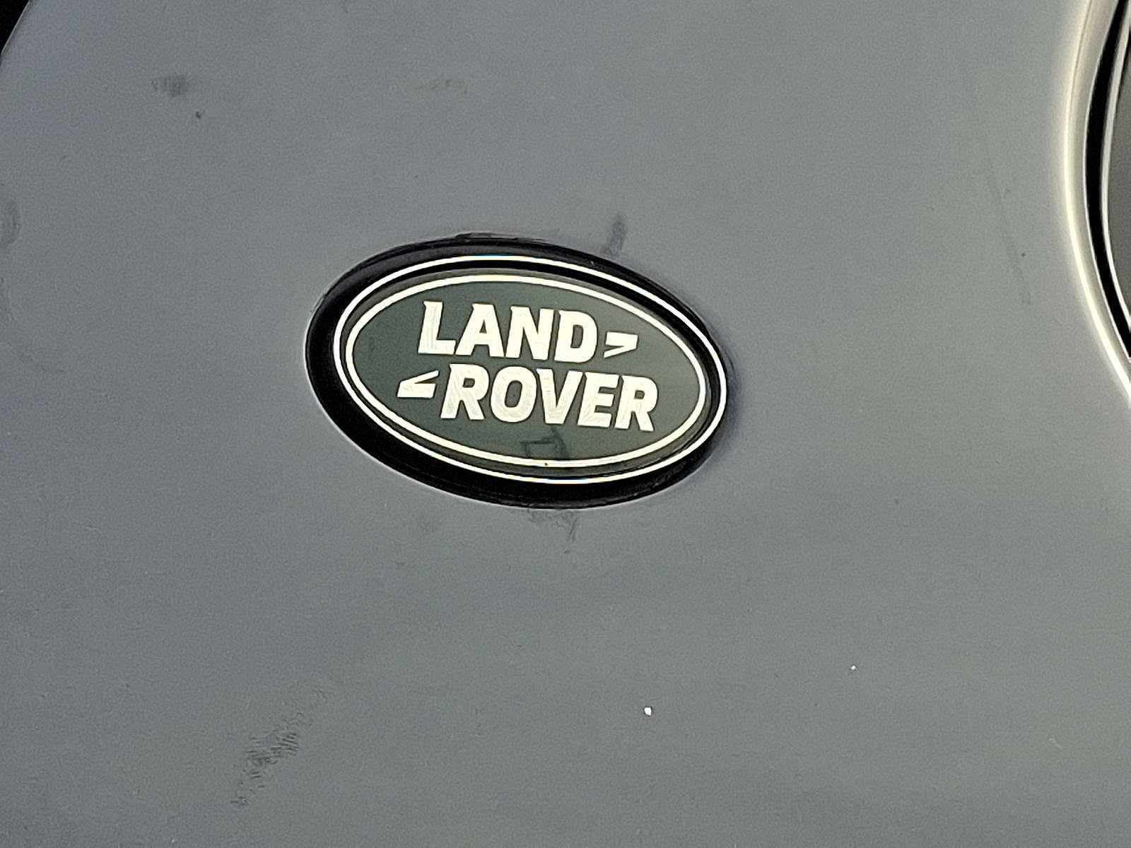 Thumbnail: 2024 Land Rover Discovery - 24