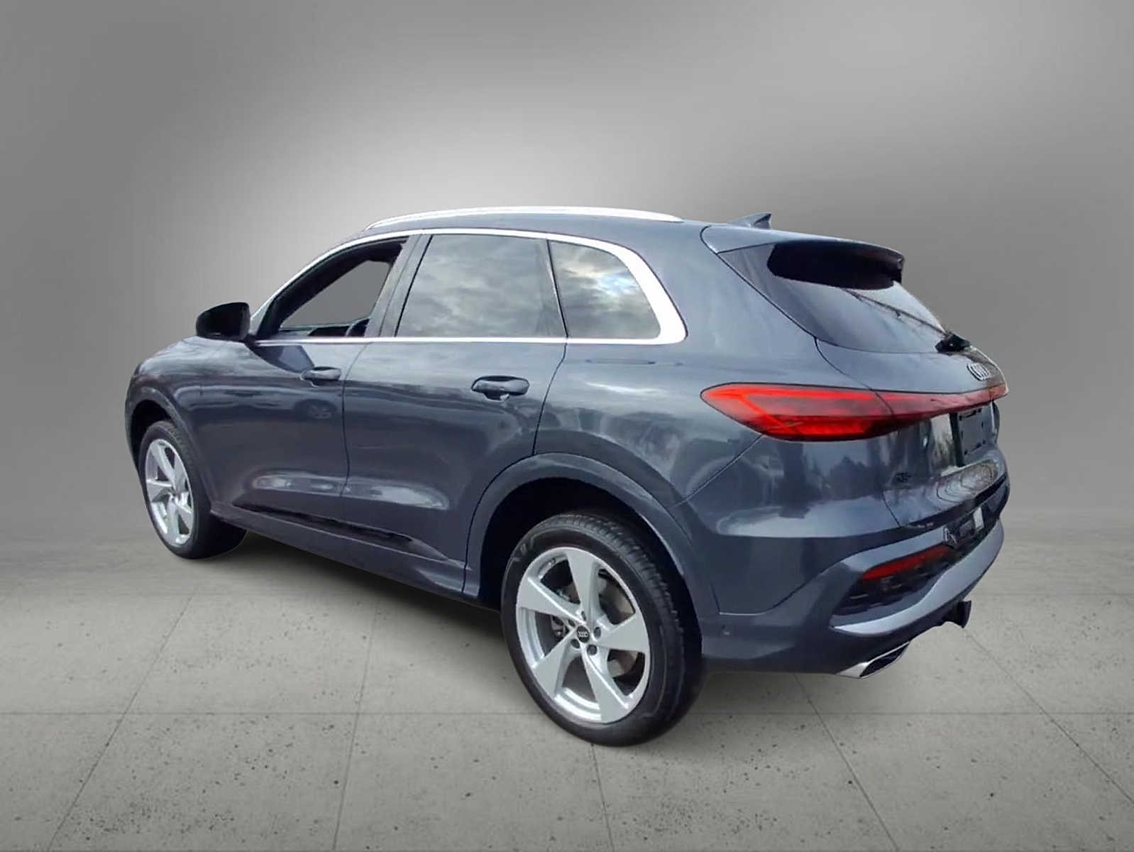 Thumbnail: 2025 Audi Q5 - 6