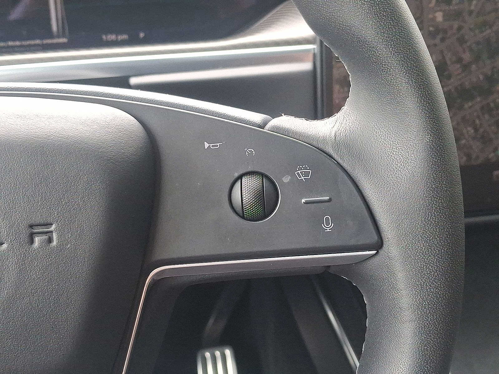 Thumbnail: 2023 Tesla Model X - 18