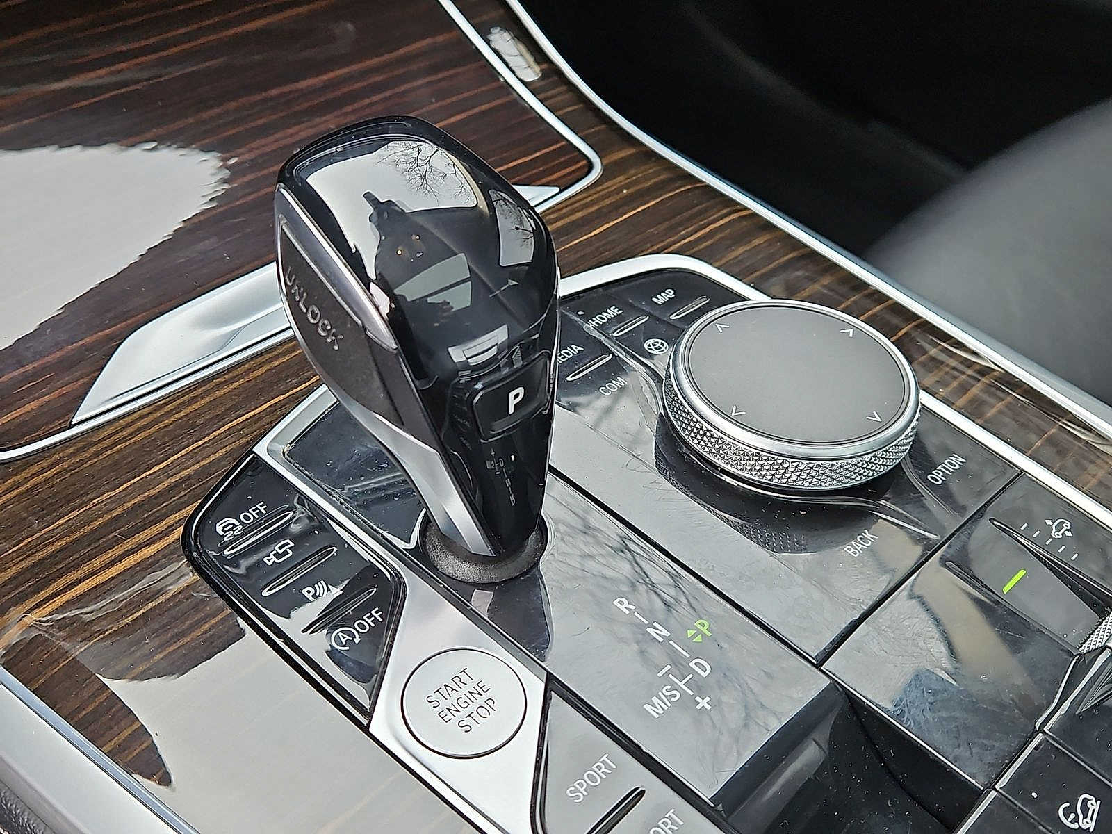 Thumbnail: 2019 BMW X7 - 12