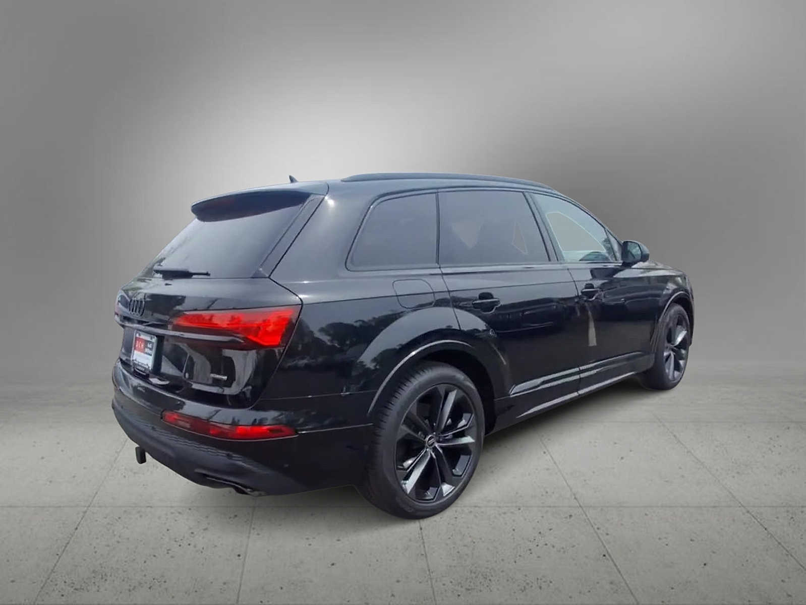 Thumbnail: 2026 Audi Q7 - 8