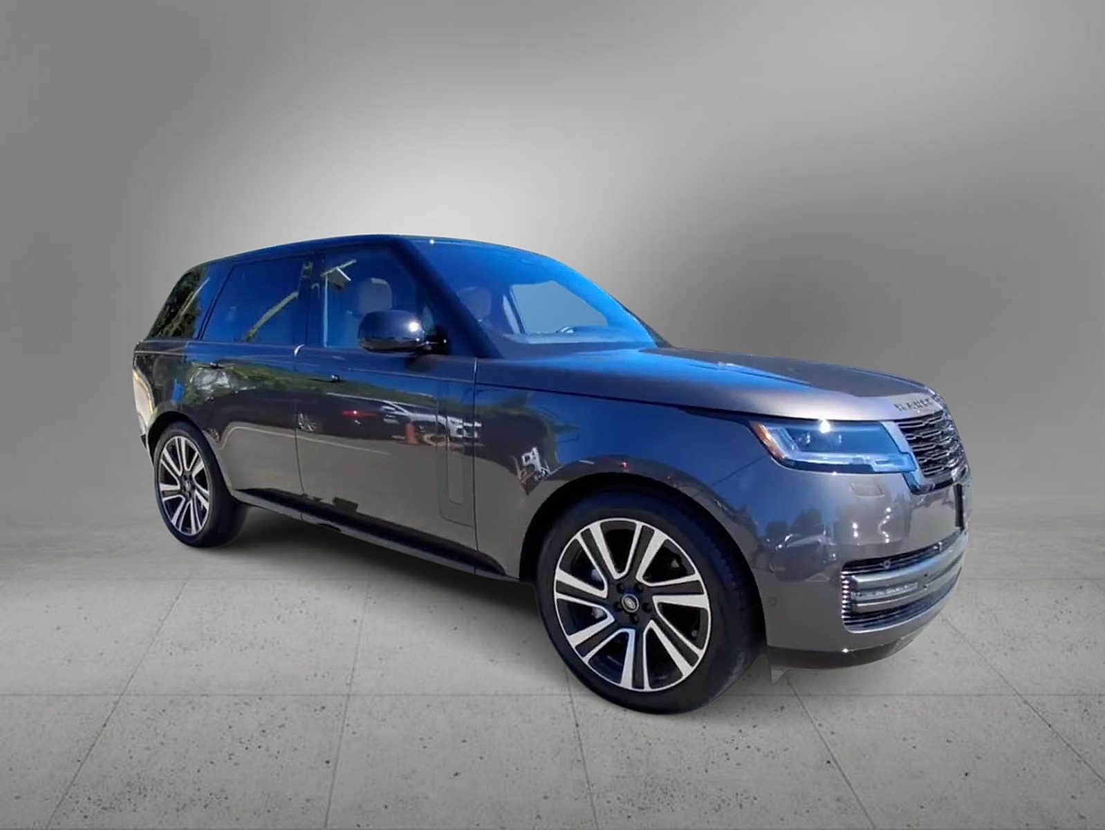 Thumbnail: 2023 Land Rover Range Rover - 2