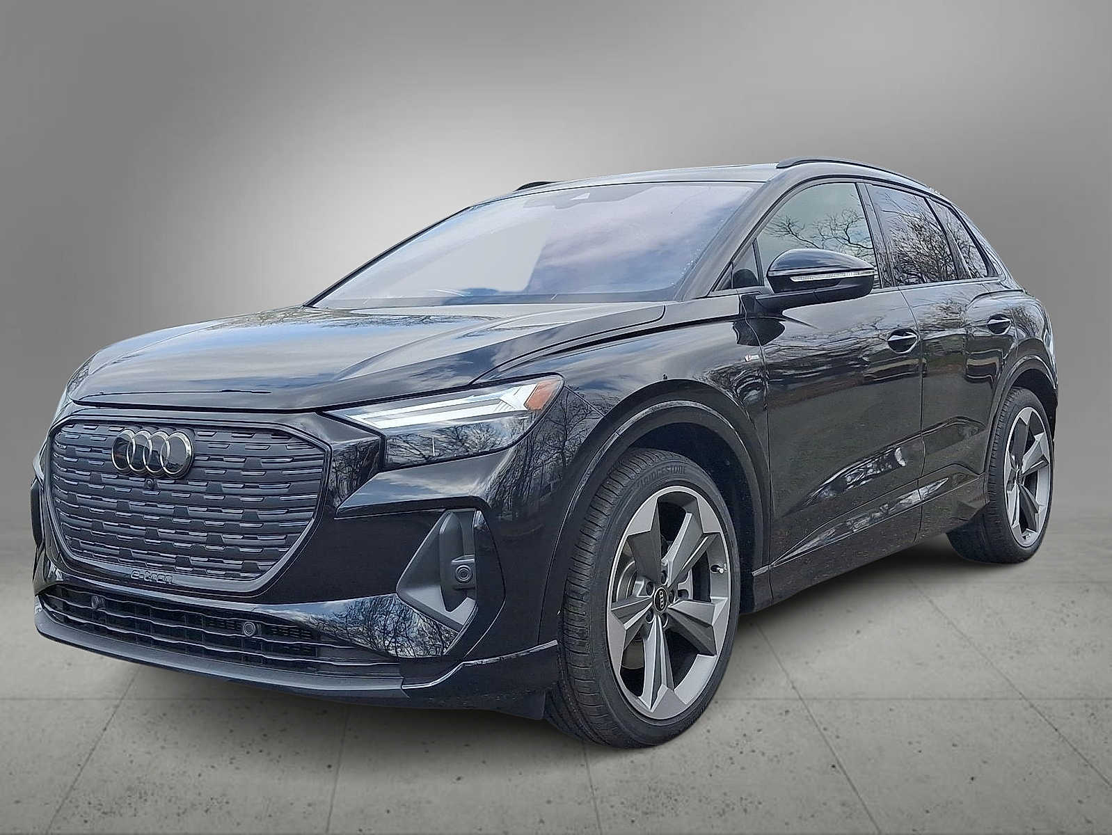 2025 Audi Q4 e-tron Premium Plus -
                  Maplewood, NJ