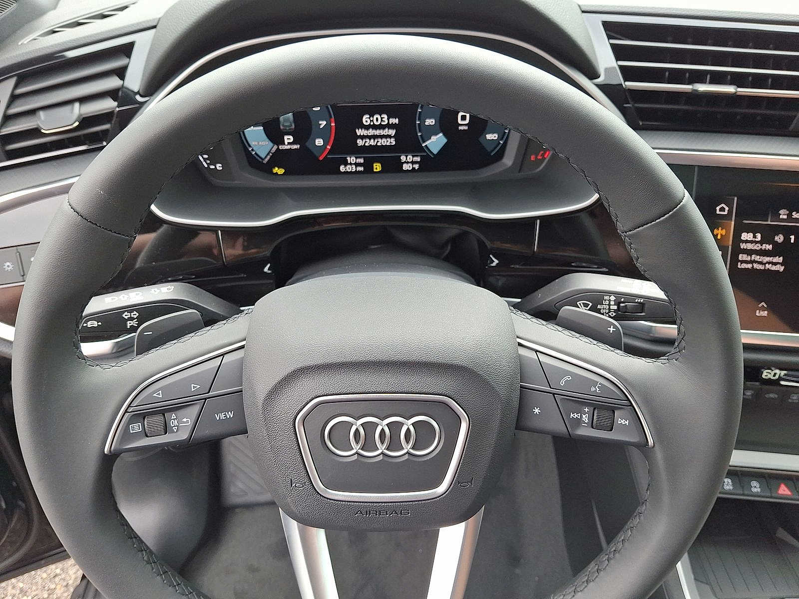 Thumbnail: 2025 Audi Q3 - 15