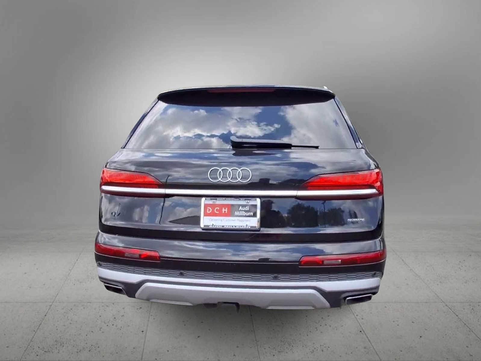 Thumbnail: 2025 Audi Q7 - 7
