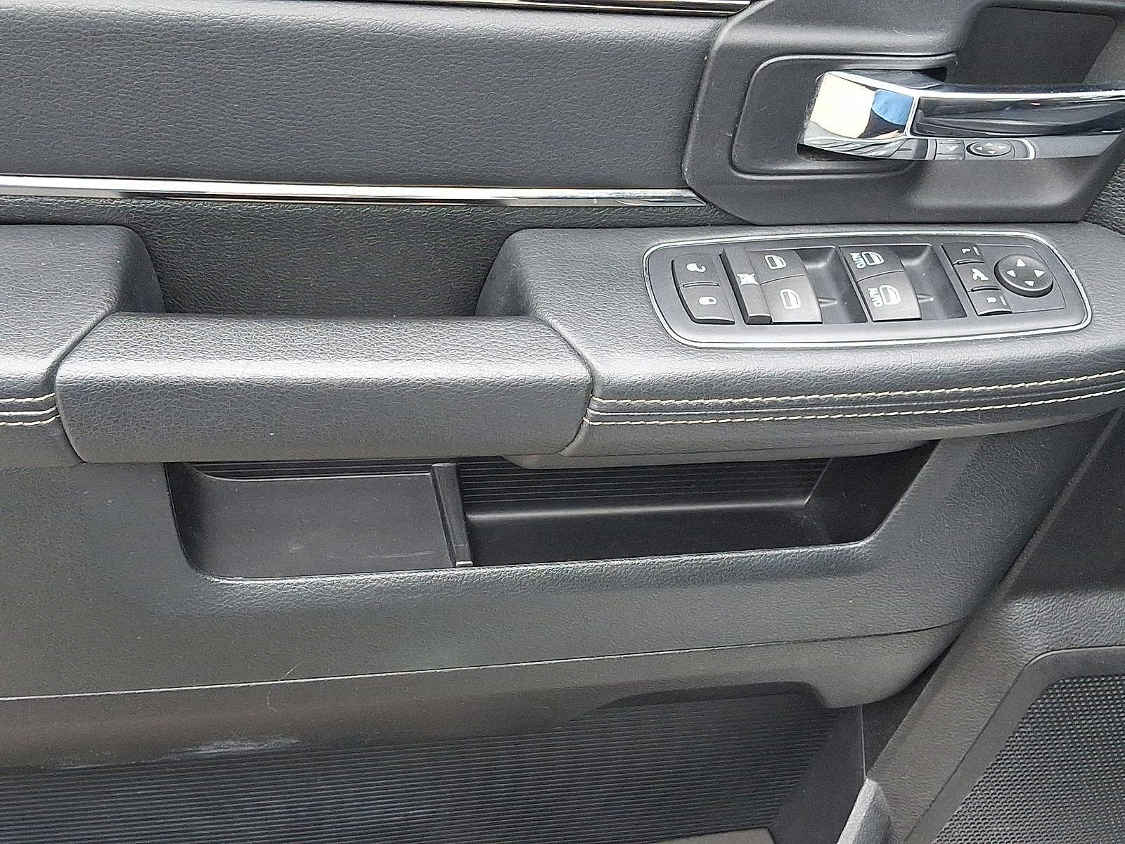 Thumbnail: 2016 RAM 1500 - 10