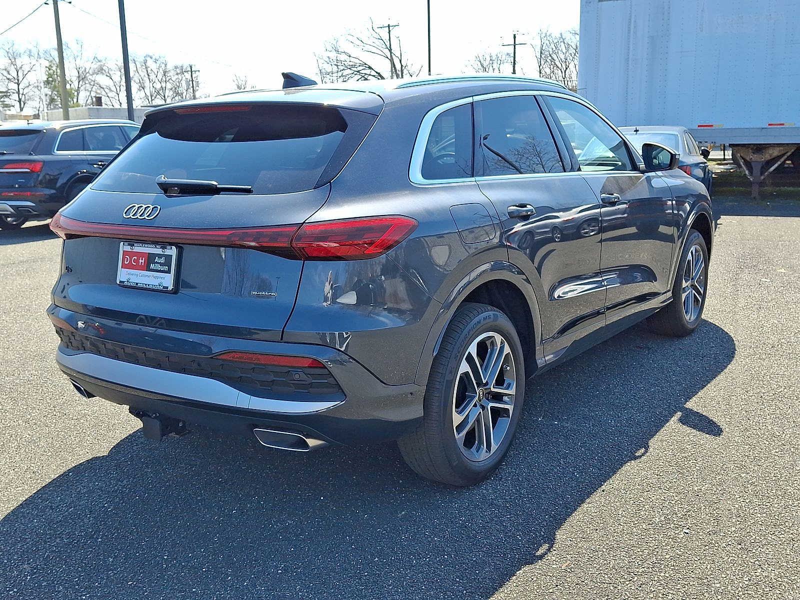 Thumbnail: 2026 Audi Q5 - 11