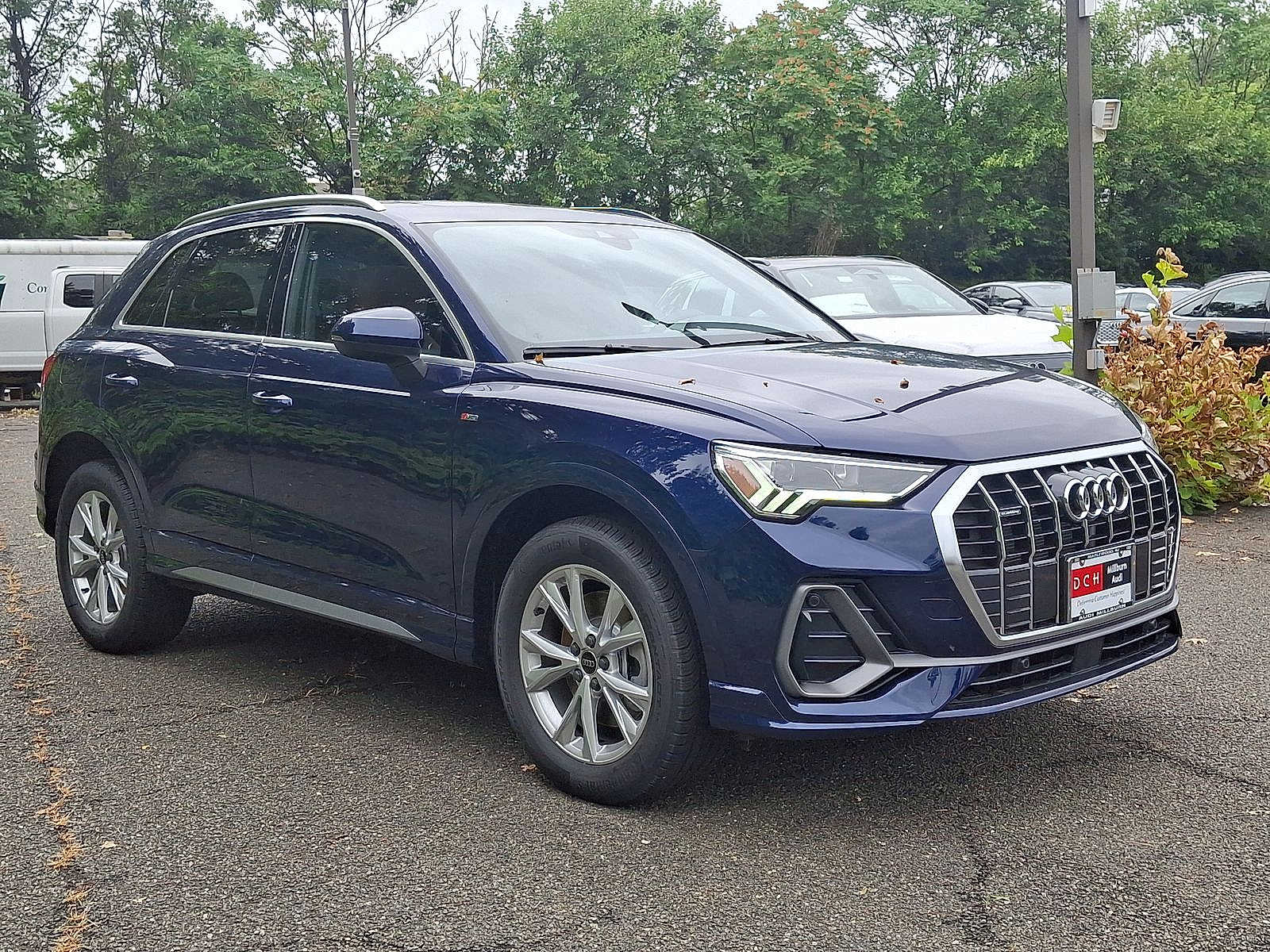 Thumbnail: 2025 Audi Q3 - 10