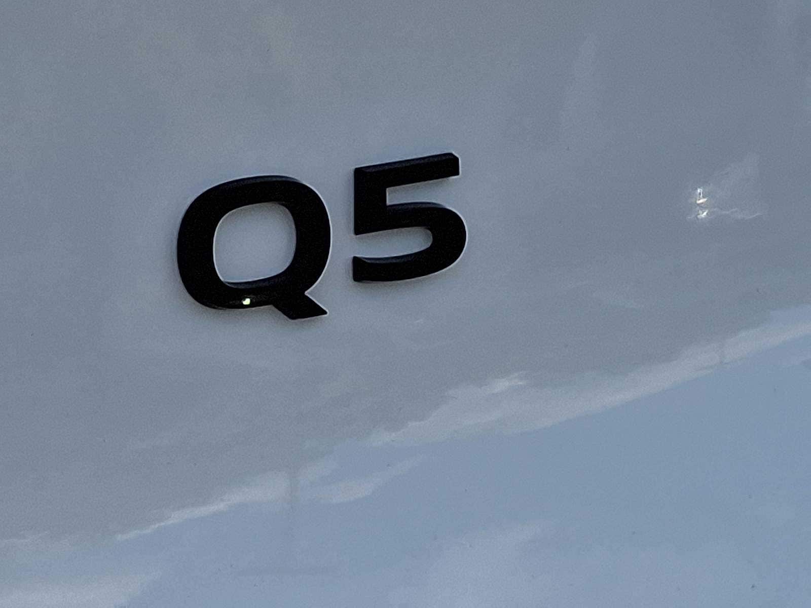 Thumbnail: 2025 Audi Q5 - 17