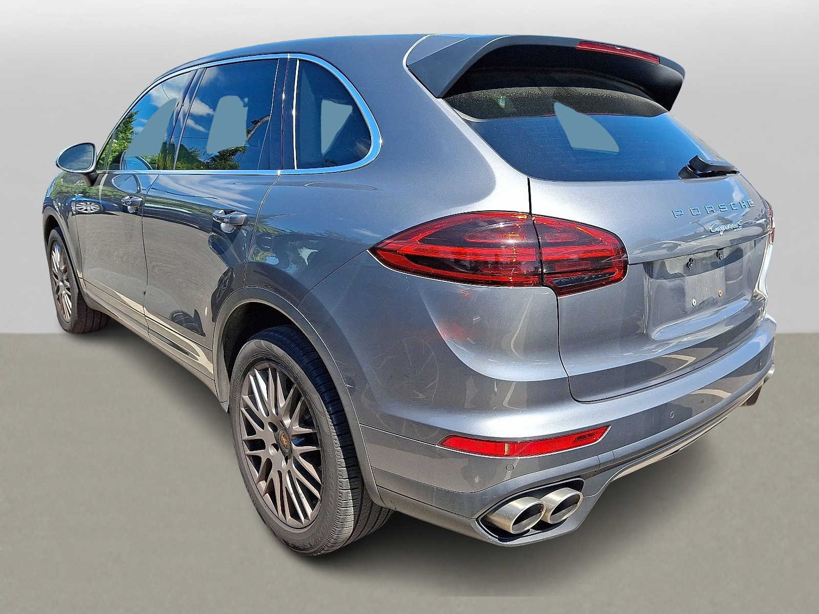 Thumbnail: 2017 Porsche Cayenne - 4